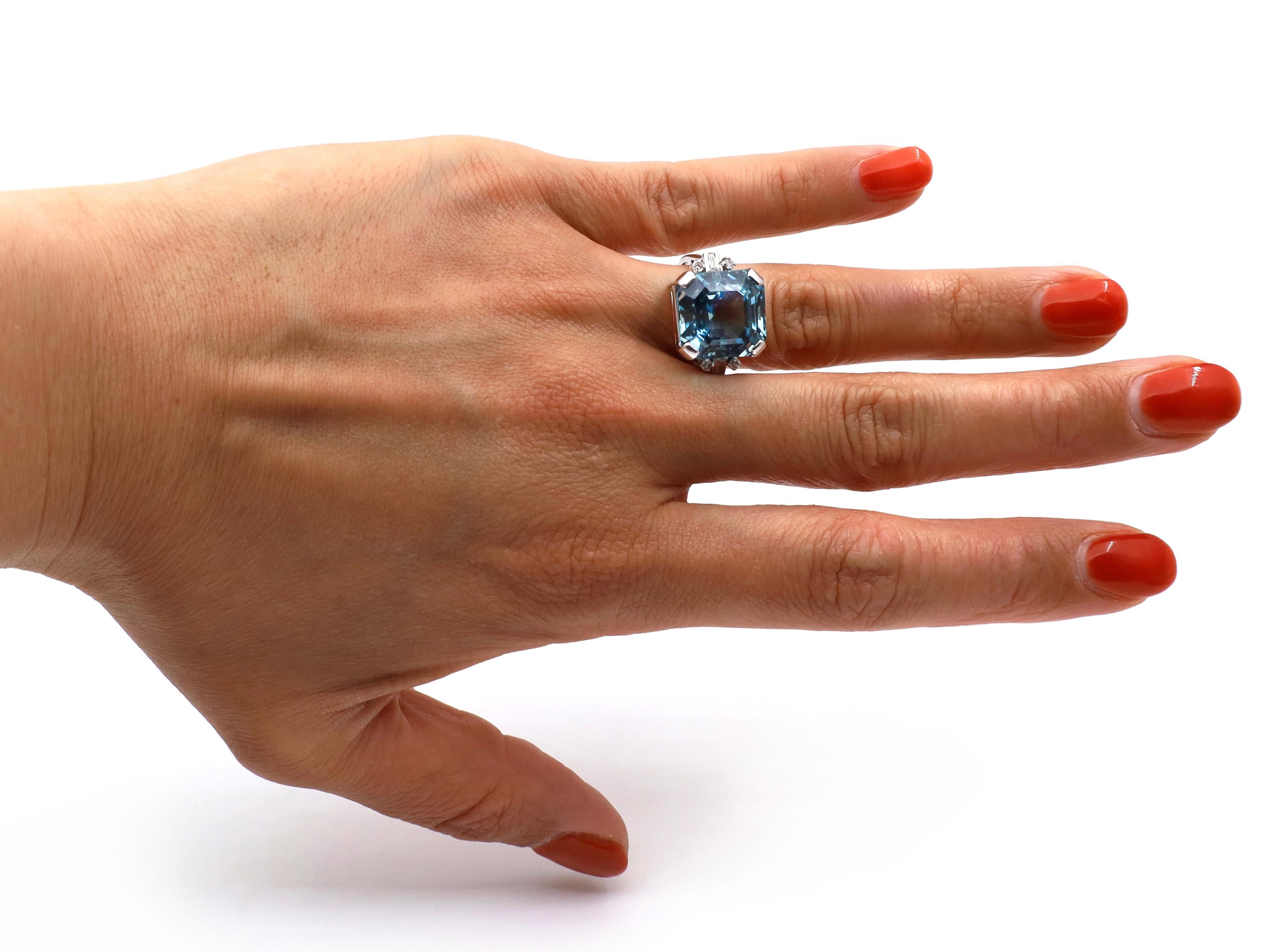 Octagon Cut 1960s 10ct Aquamarine and Diamond Cocktail Ring in 18kt White Gold For Sale