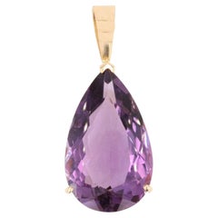 1960s 11 Carat Amethyst 18 Karat Yellow Gold Pendant