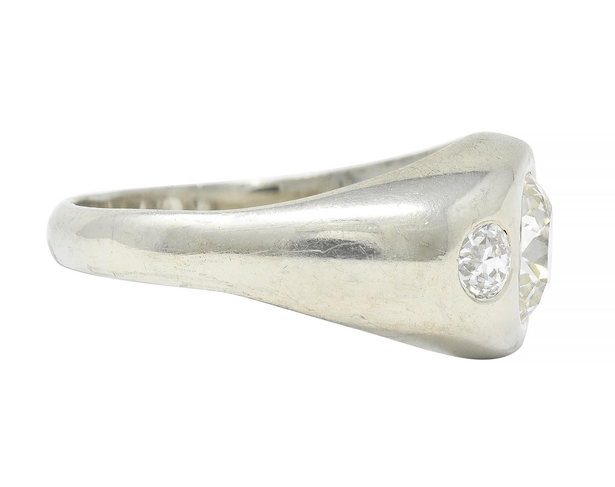 Contemporary 1960s 1.11 CTW Old Mine Cut Diamond Platinum Vintage Three Stone Ring For Sale