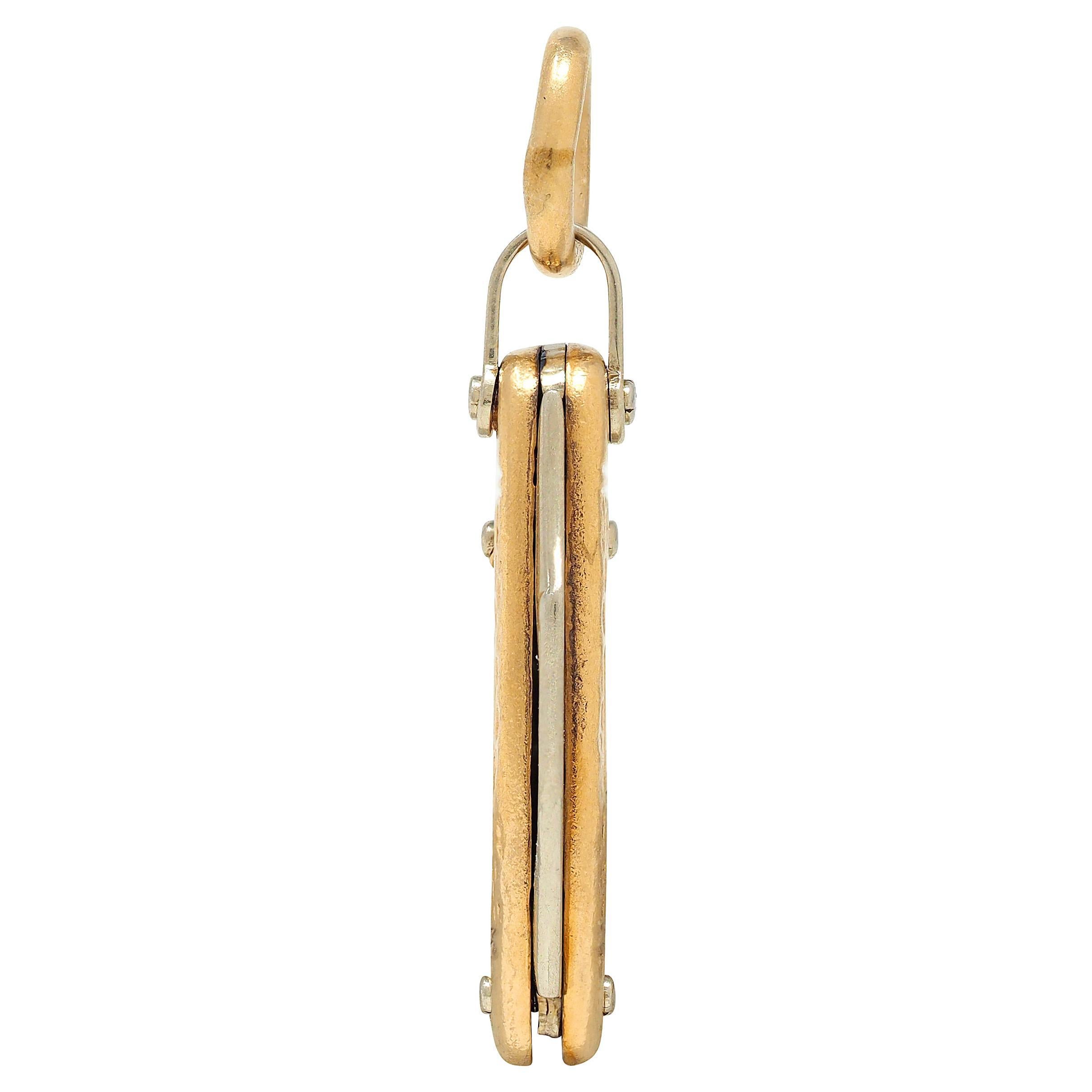 1960er Jahre 14 Karat zweifarbiges Gold Vintage Taschenmesser Anhänger Charme im Zustand „Hervorragend“ in Philadelphia, PA