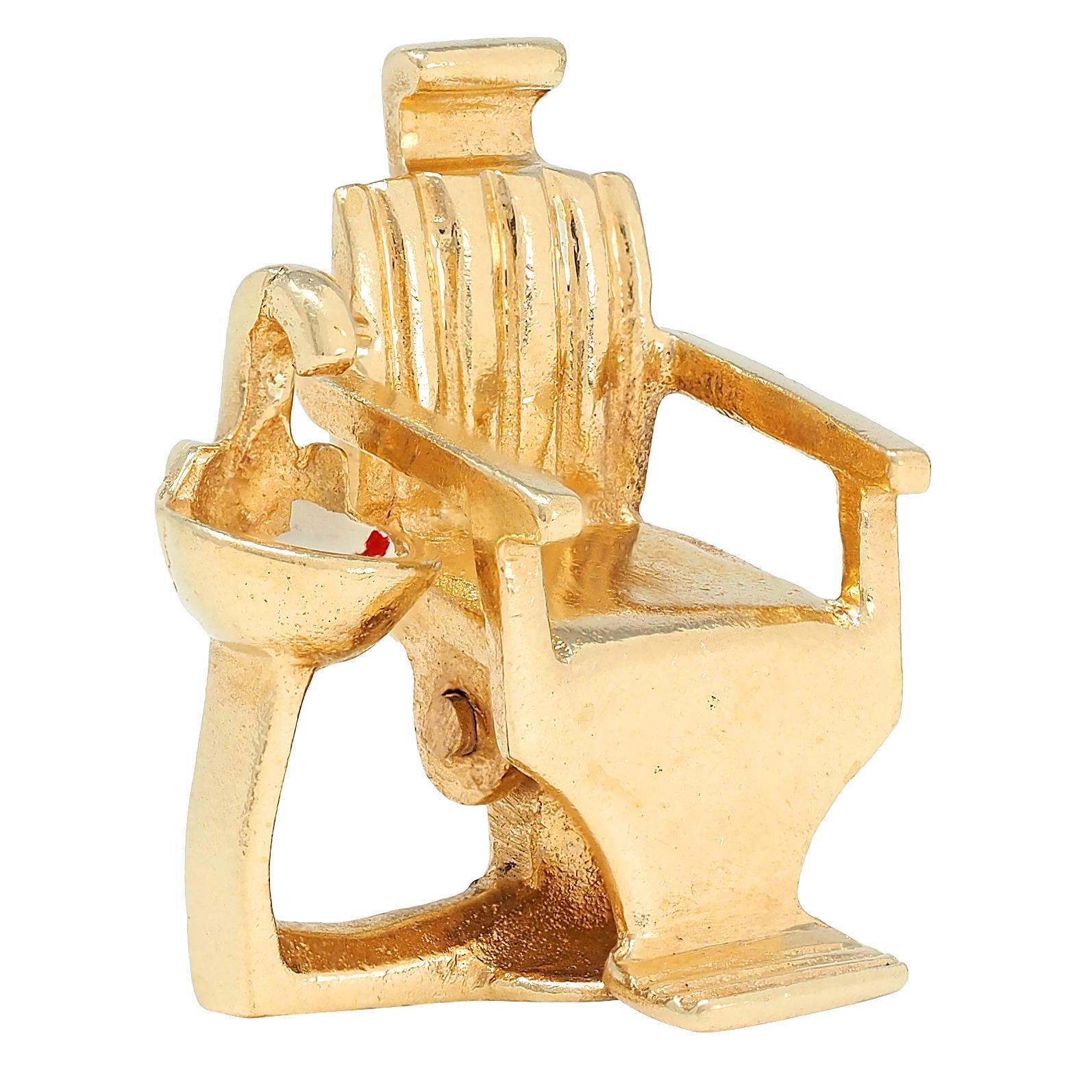 1960er Jahre 14 Karat Gelbgold Vintage Zahnarztstuhl Anhänger Charme im Zustand „Hervorragend“ im Angebot in Philadelphia, PA