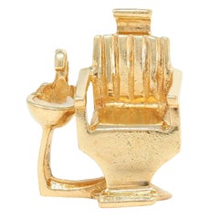 1960er Jahre 14 Karat Gelbgold Vintage Zahnarztstuhl Anhänger Charme