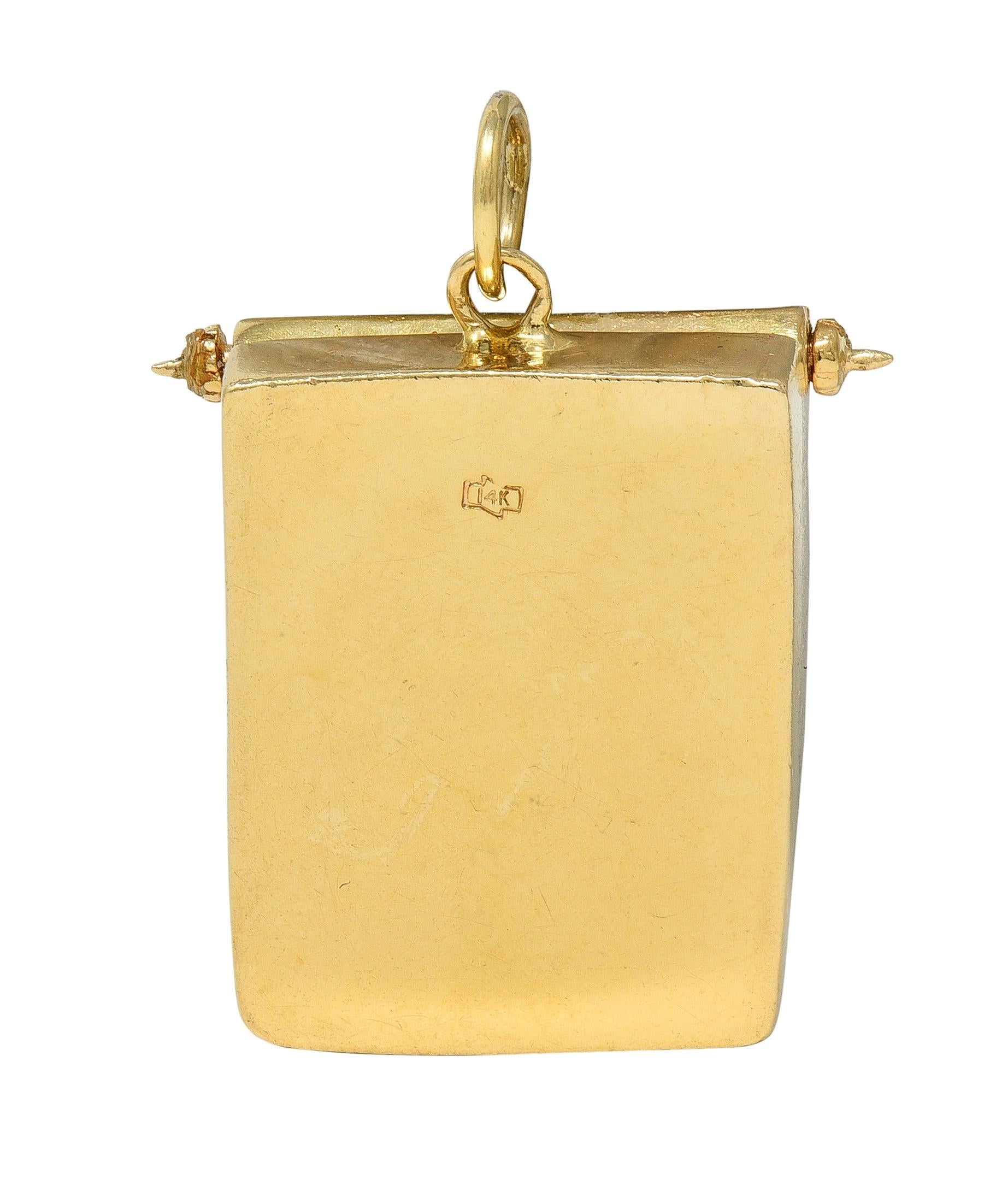 Moderne 1960's Or jaune 14 carats Pendentif machine à écrire Vintage Heart Charm en vente