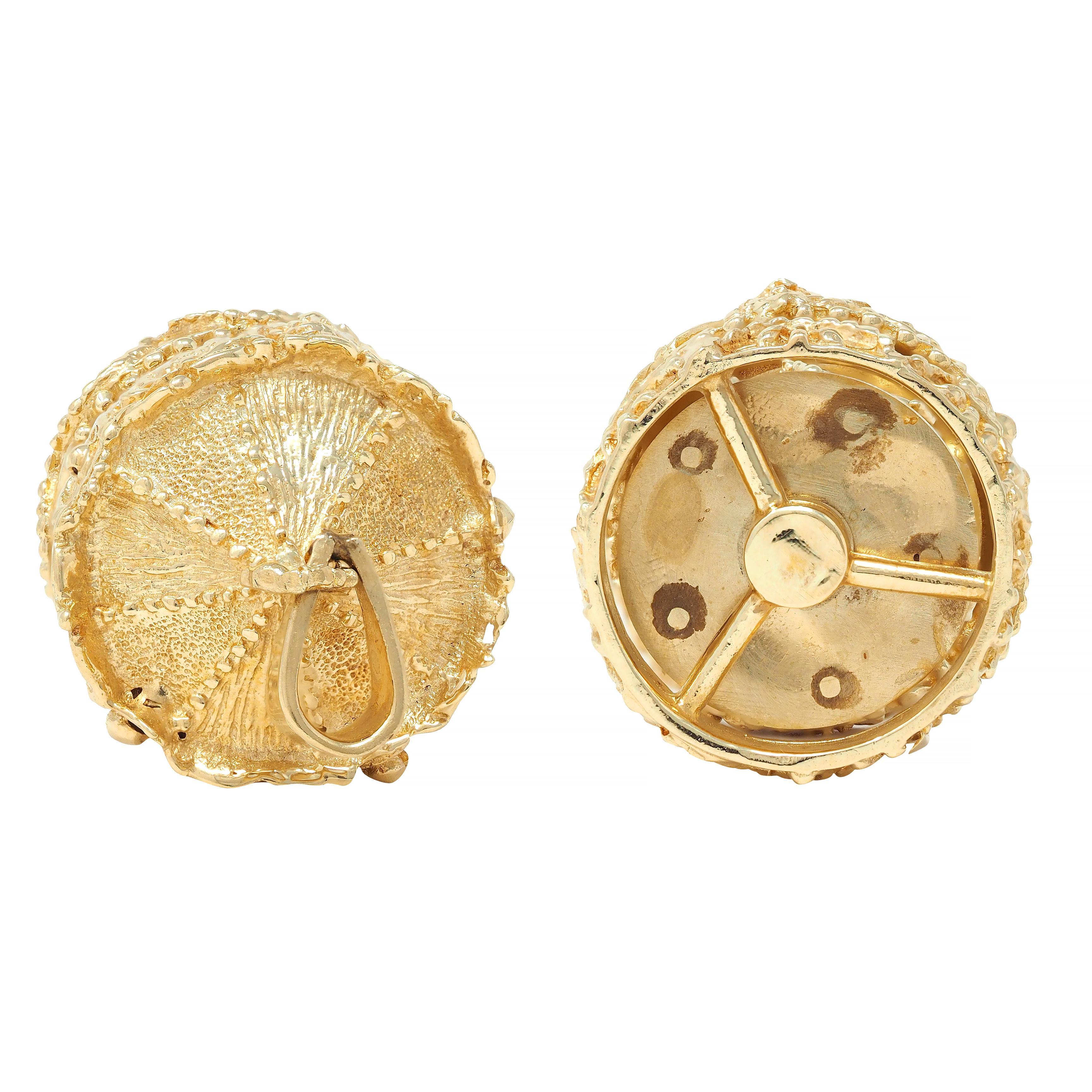 1960's 14 Karat Yellow Gold Vintage Spinning Carousel Pendant For Sale 1