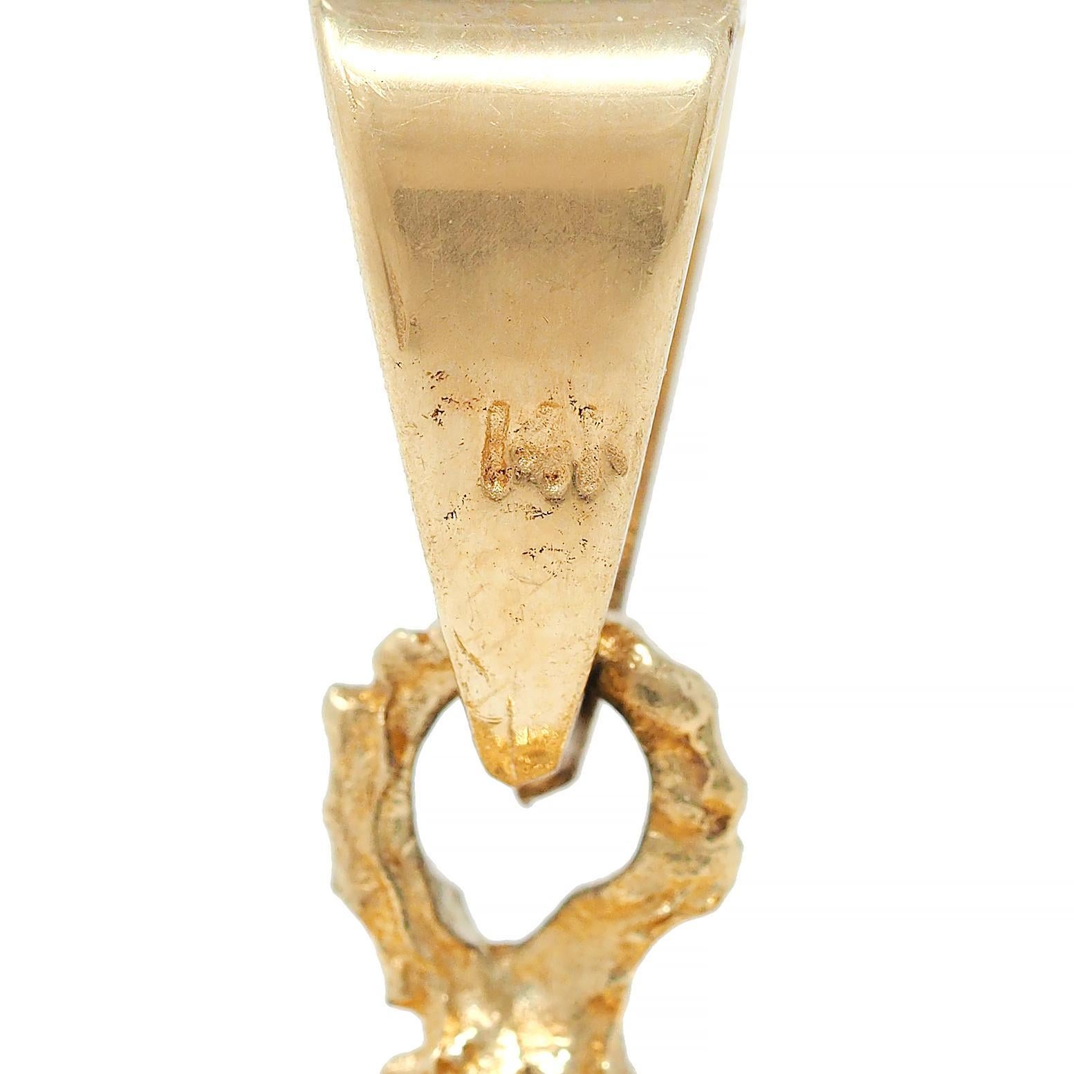 1960's 14 Karat Yellow Gold Vintage Spinning Carousel Pendant For Sale 2