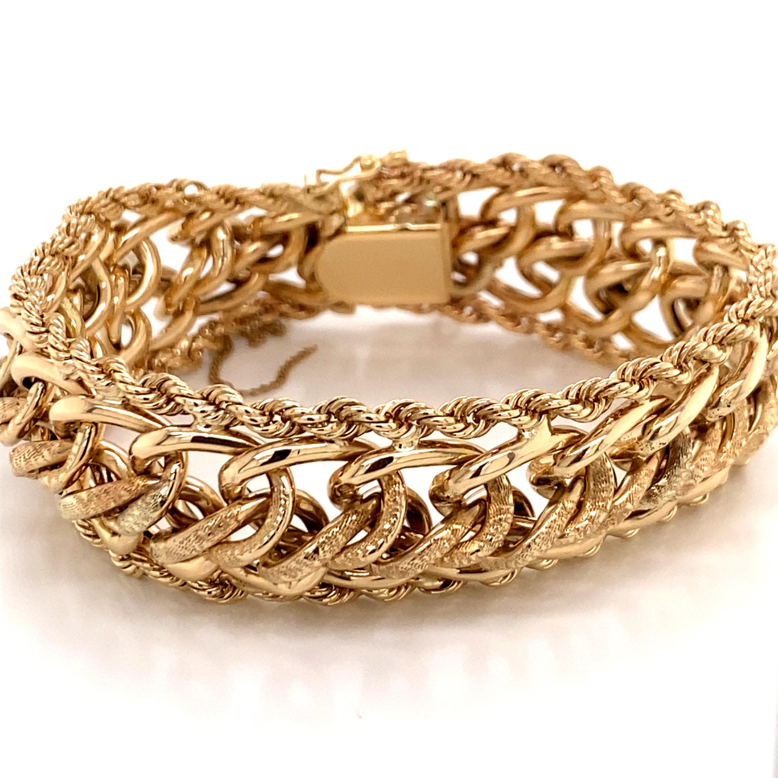 Retro 1960s 14 Karat Yellow Gold Wide Charm Link Bracelet with Rope Edge For Sale