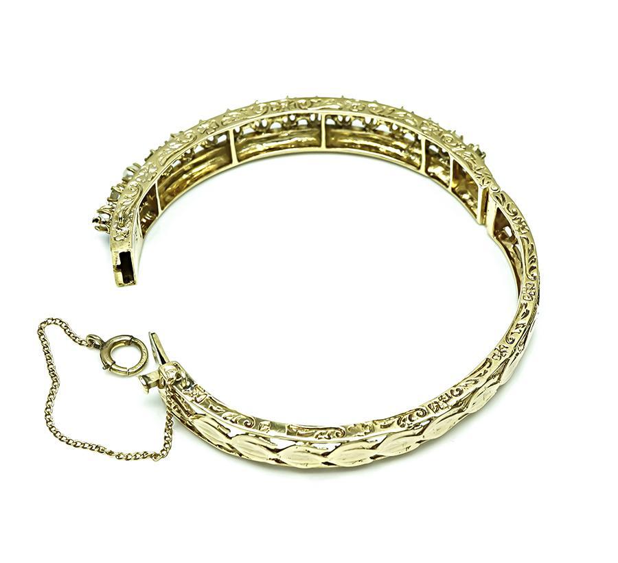 1960s 1.40ct Diamond Pearl Enamel Gold Bangle In Good Condition In New York, NY