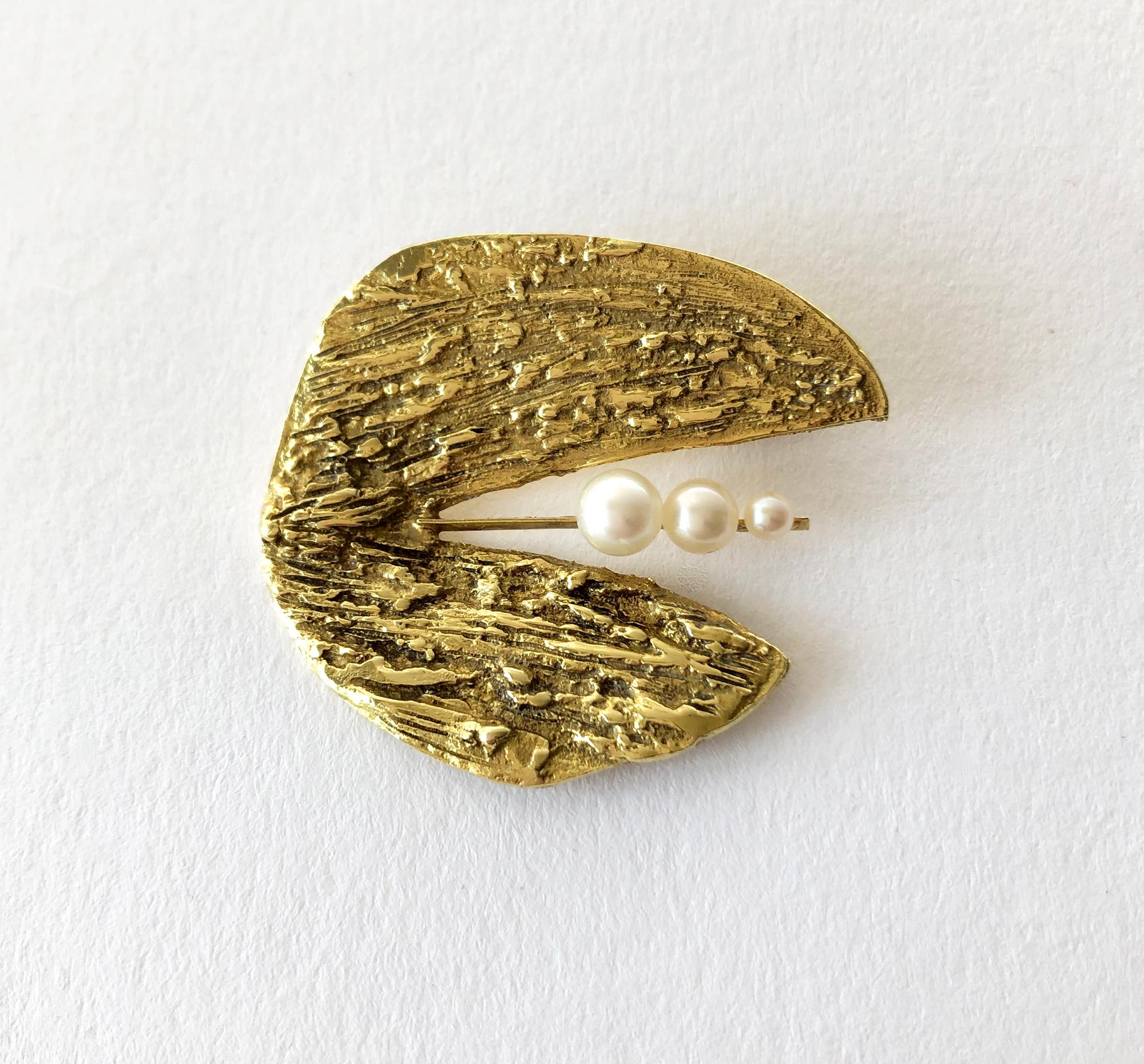 14K gold abstract textural brooch with pearl.  1.25