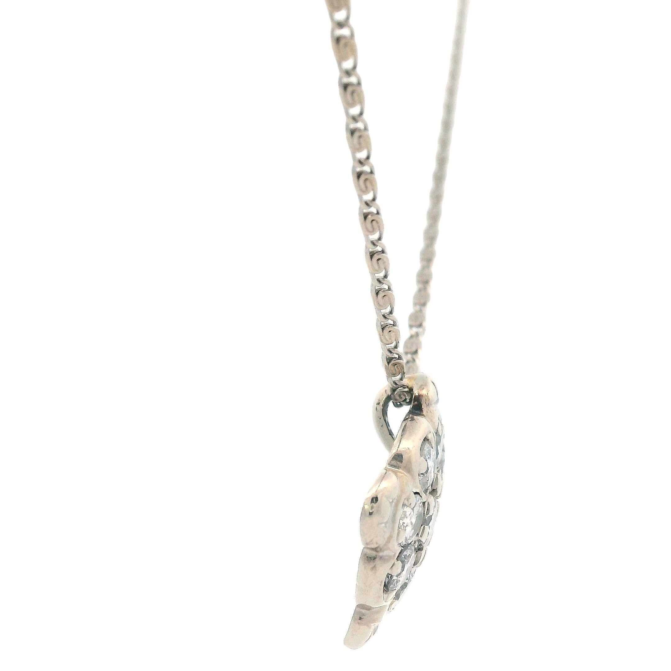 Round Cut 1960s 14k White Gold Diamond Cluster Pendant Necklace For Sale