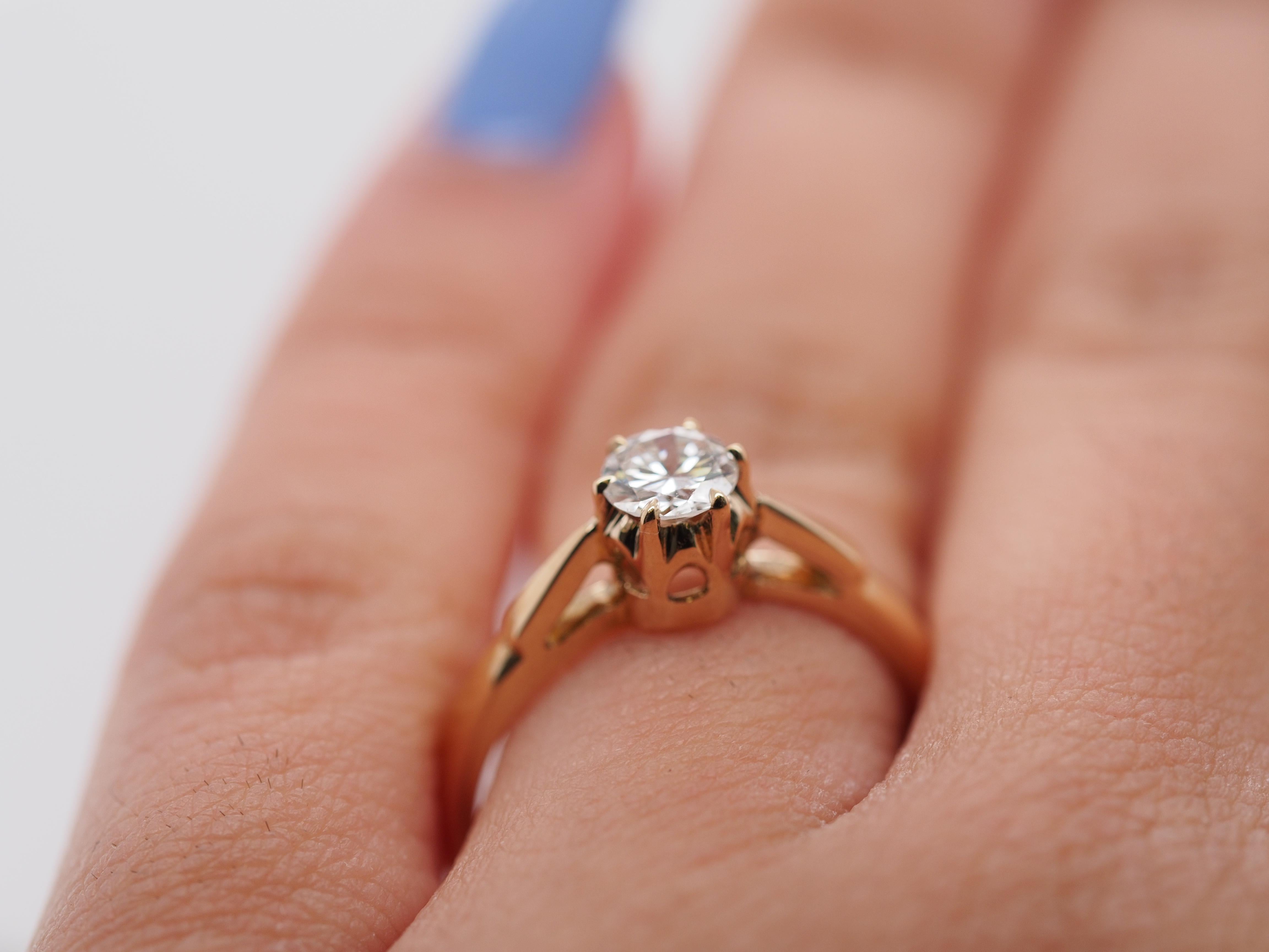 1960s 14k Yellow Gold .45 Carat Diamond Engagement Ring For Sale 1