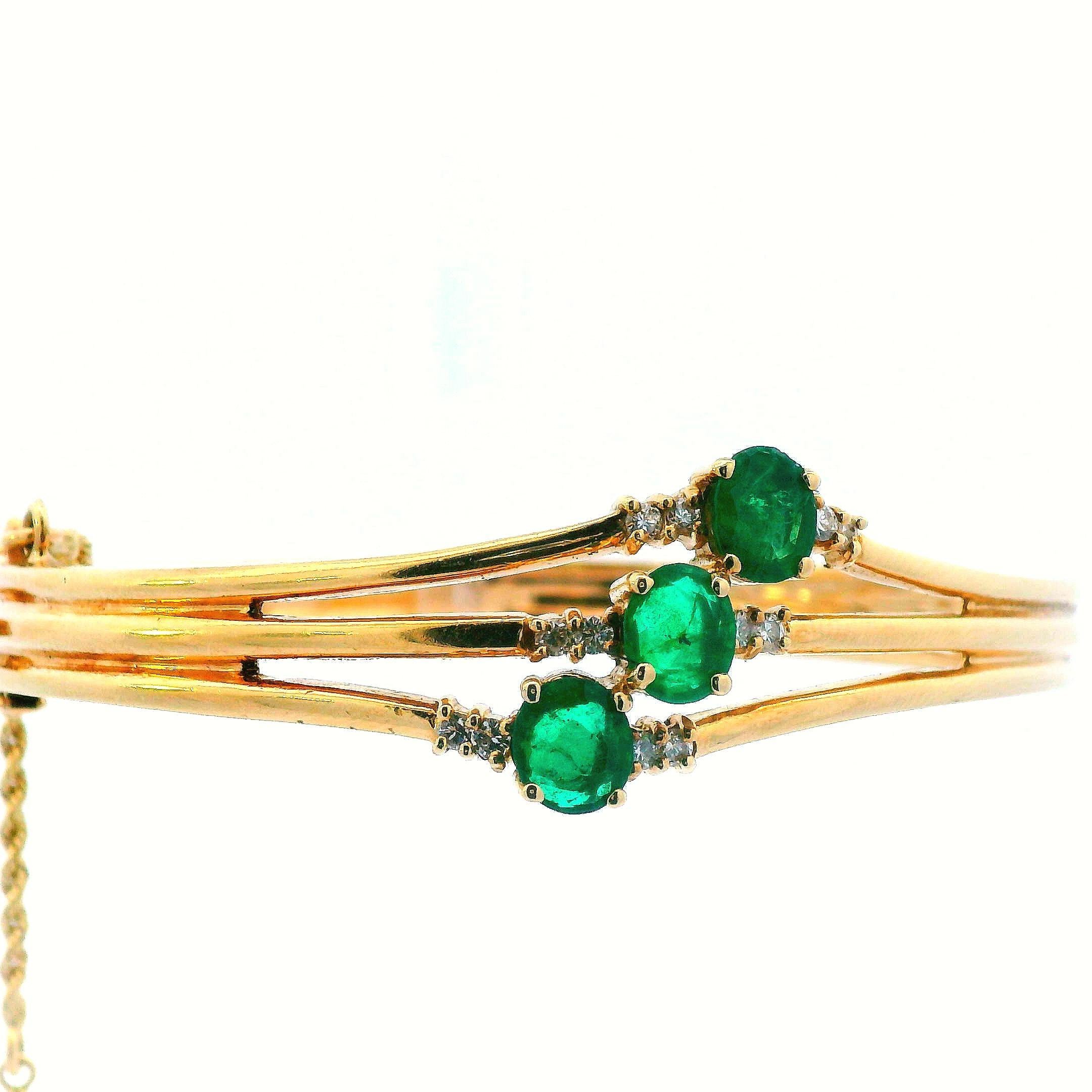 1960s 14k Yellow Gold Emerald and Diamond Bangle For Sale 6
