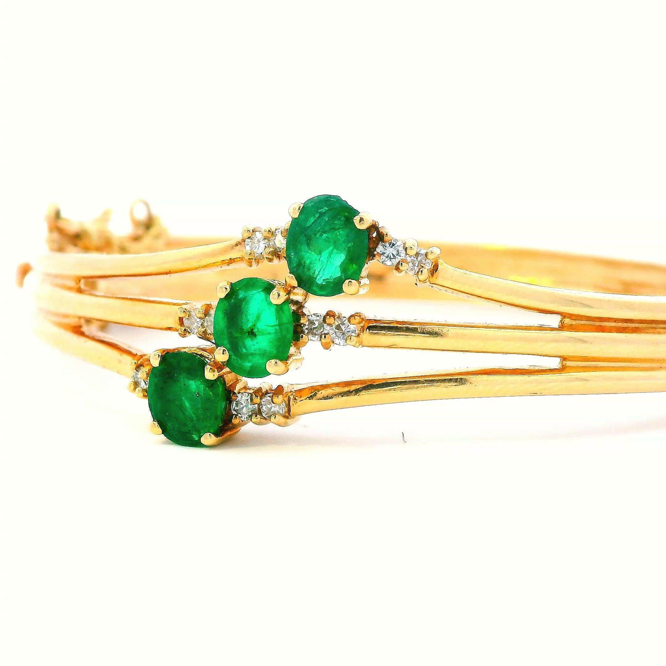 1960s 14k Yellow Gold Emerald and Diamond Bangle For Sale 3