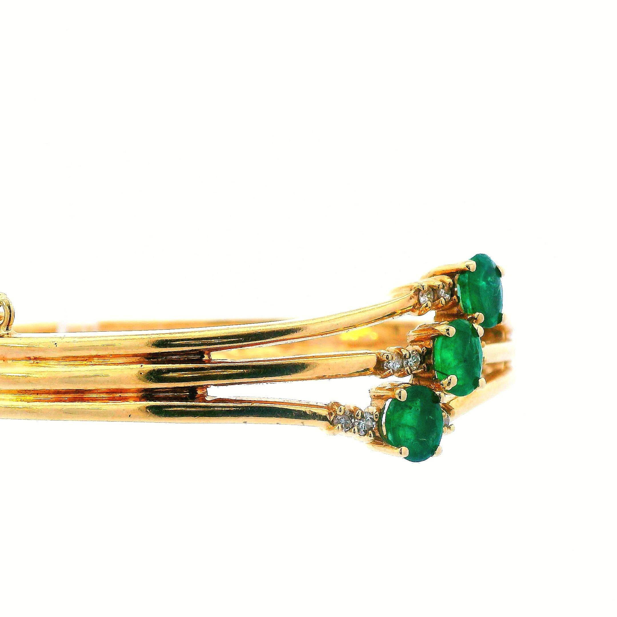 1960s 14k Yellow Gold Emerald and Diamond Bangle For Sale 4