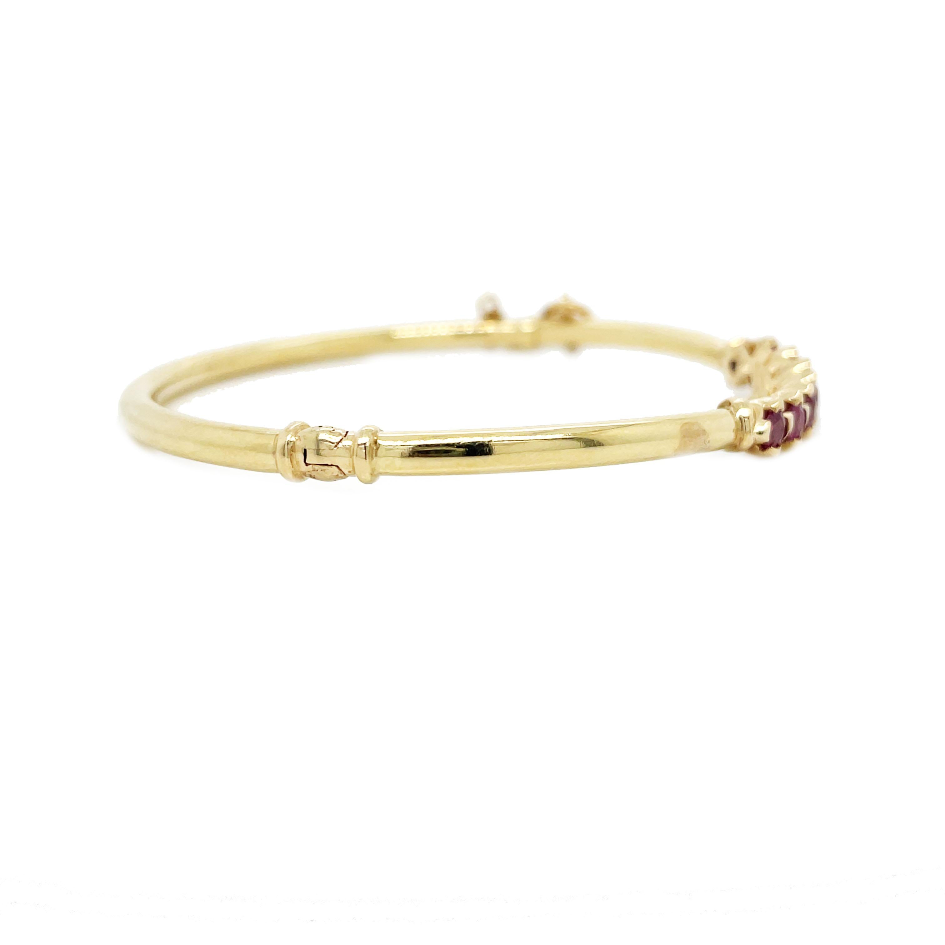  Années 1960, Bracelet à charnière en or jaune 14 carats et rubis Pour femmes 