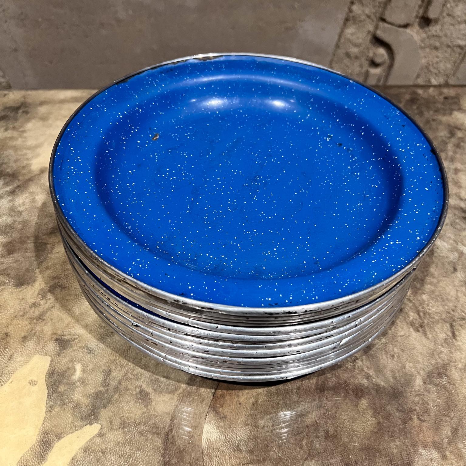 Mid-Century Modern 1960s Speckled Blue 15 Enamelware Plates Camping Dinnerware Mexico For Sale