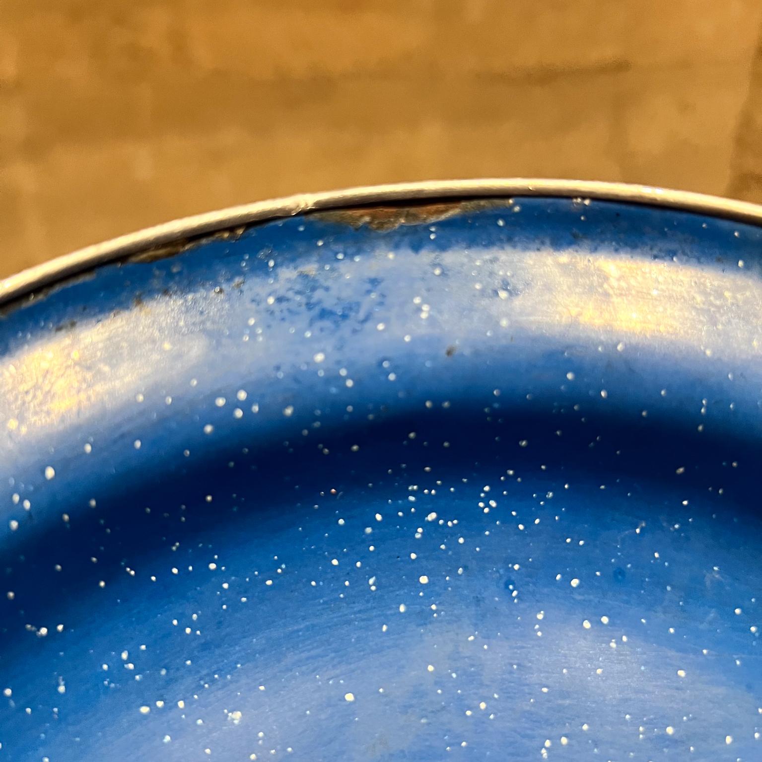 Mexican 1960s Speckled Blue 15 Enamelware Plates Camping Dinnerware Mexico For Sale