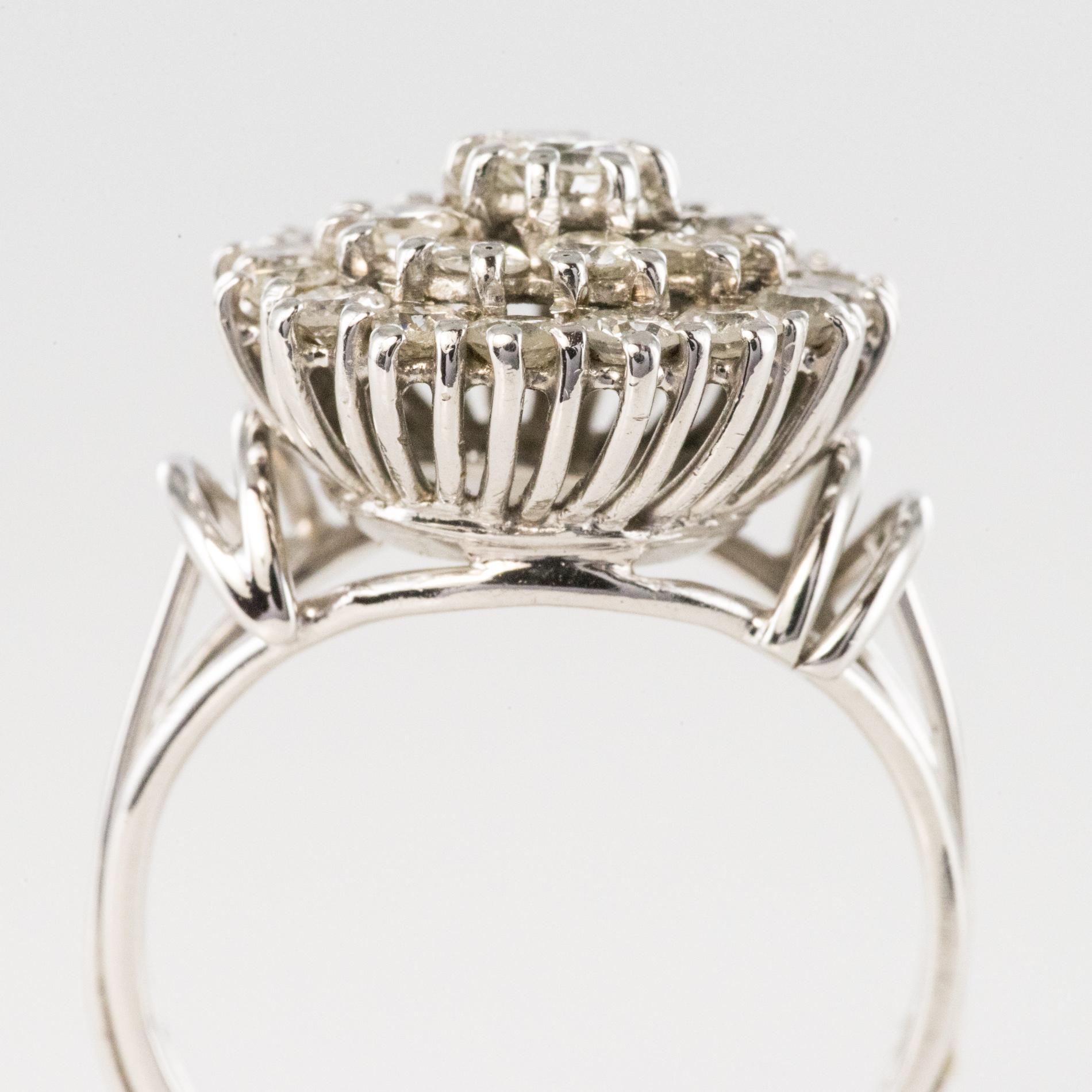 1960s 1.50 Carat Diamonds 18 Karat White Gold Thread Ring In Excellent Condition In Poitiers, FR