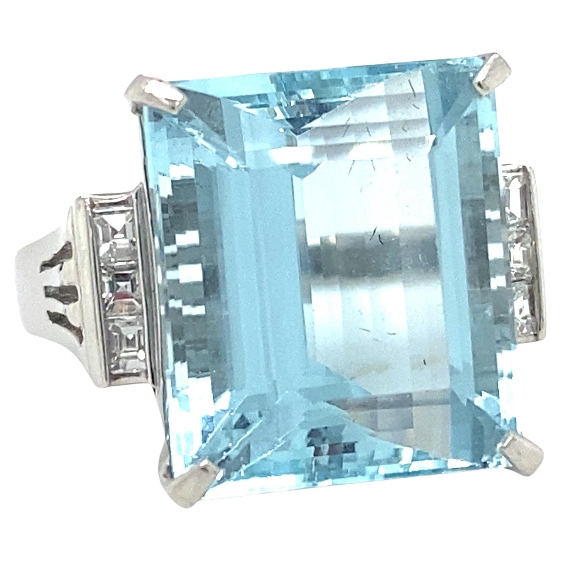 1960s, 15.32 Carat Aquamarine and Diamond Cocktail Ring in Platinum For Sale