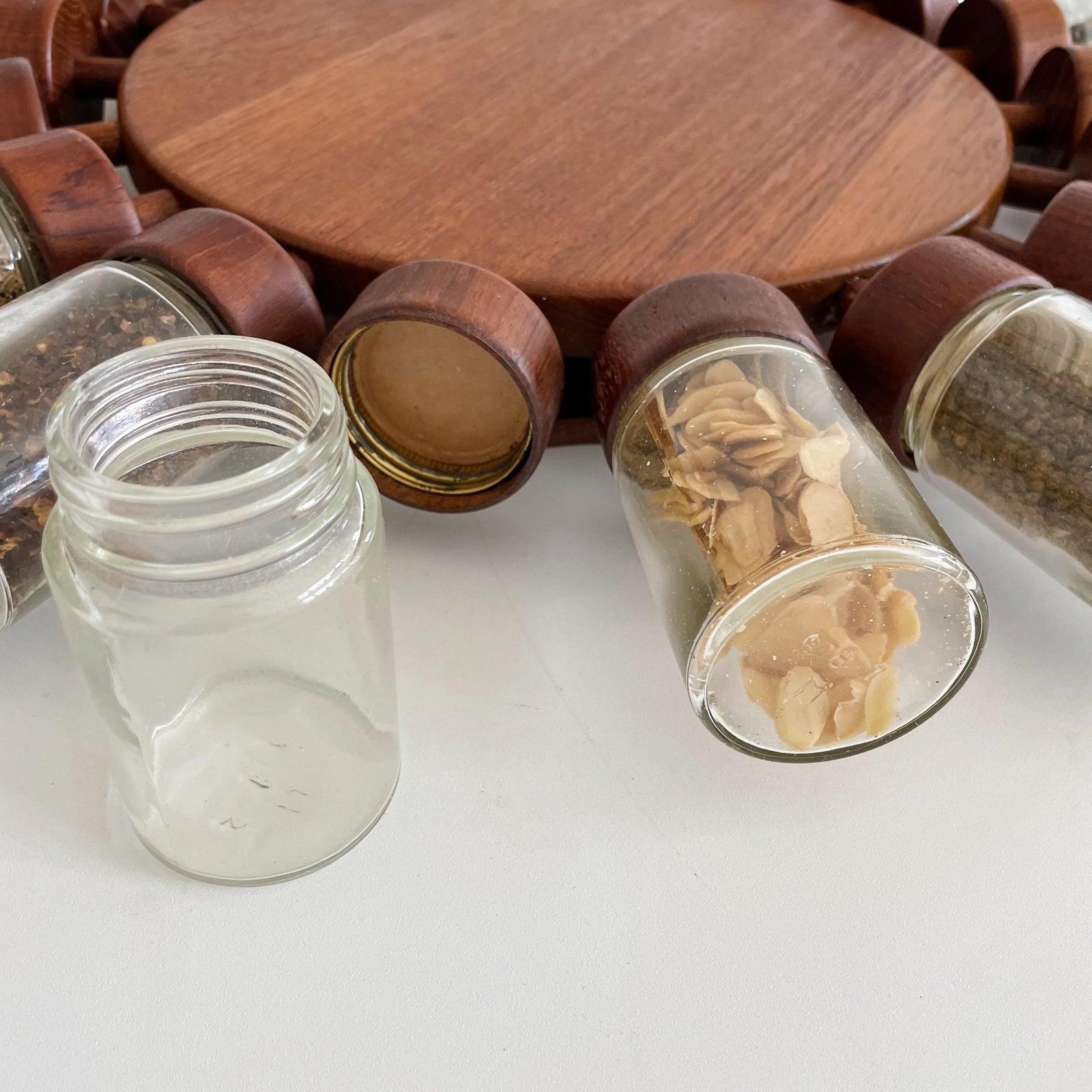 18 jar rotating spice rack
