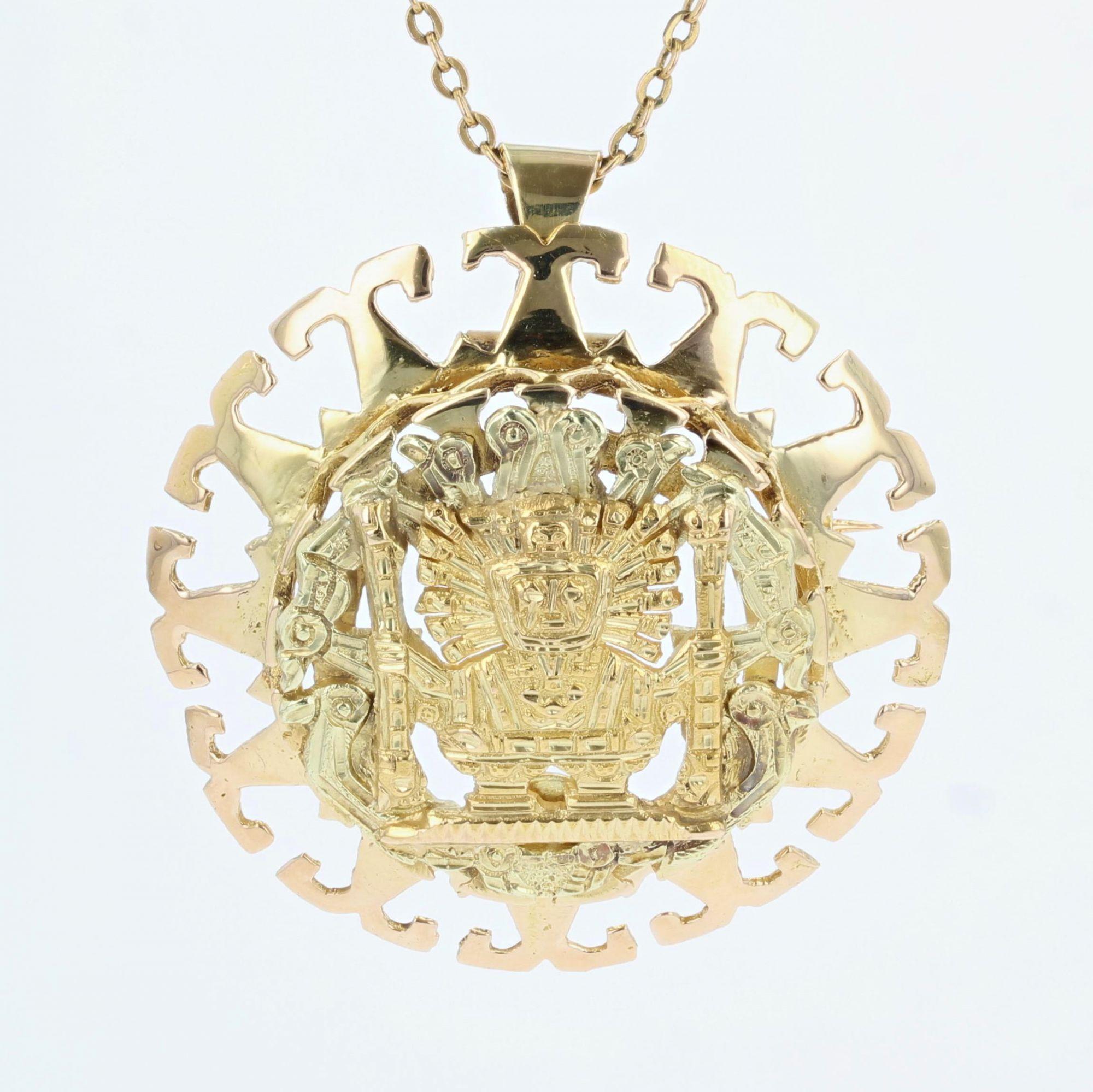 1960s 18 Karat Yellow Gold Aztec Brooch Pendant For Sale 3