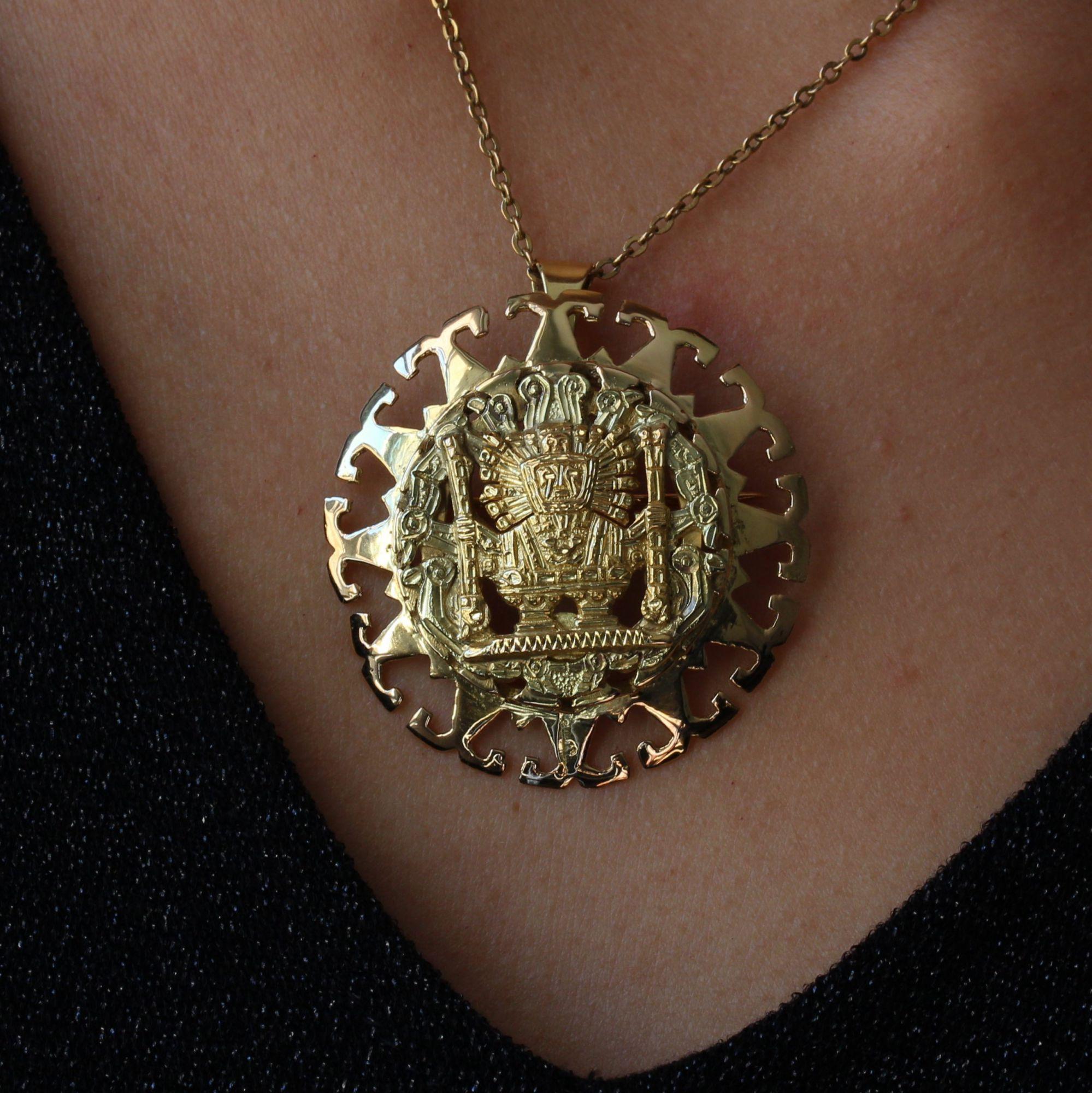 Pendentif broche aztèque en or jaune 18 carats, années 1960 en vente 6