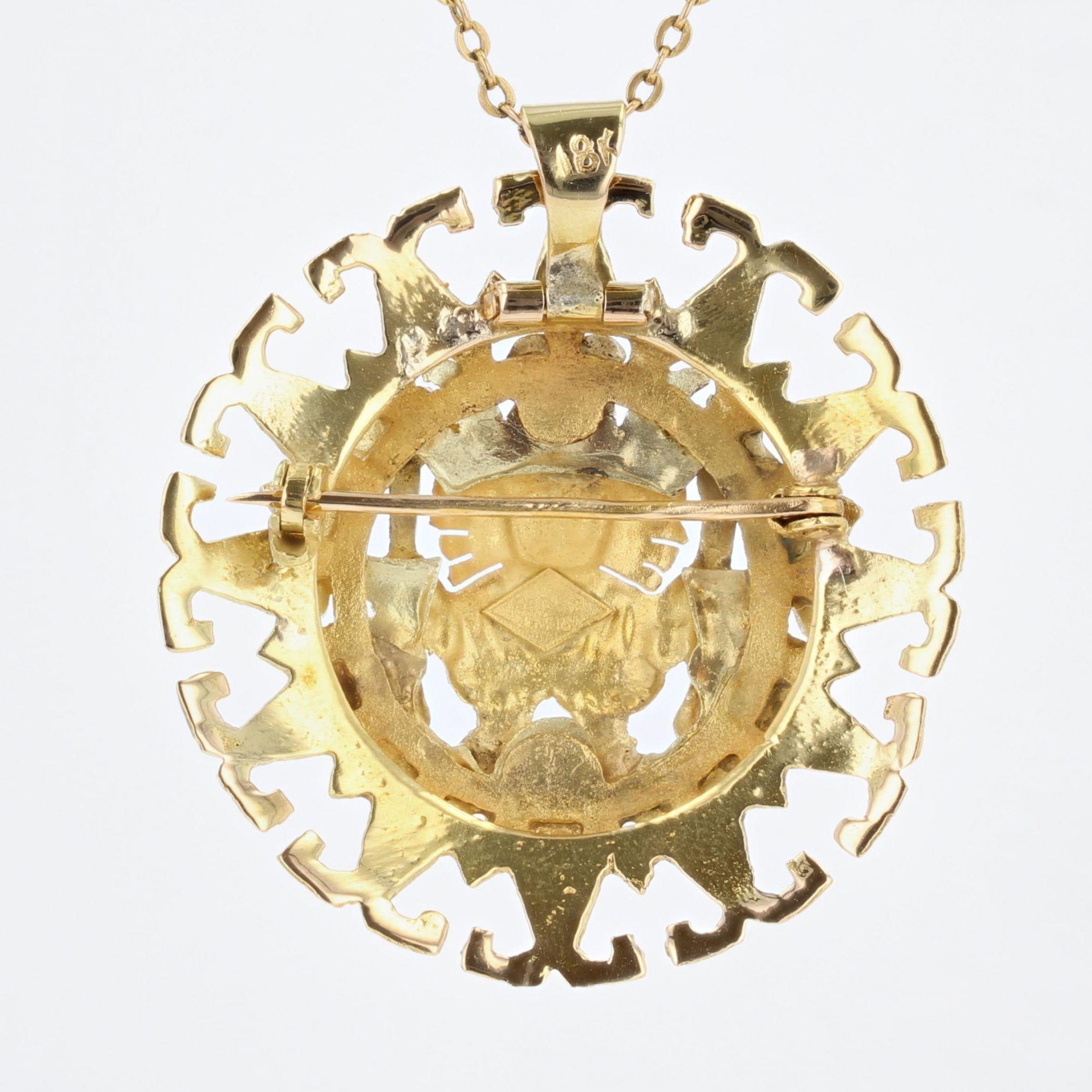 Pendentif broche aztèque en or jaune 18 carats, années 1960 Bon état - En vente à Poitiers, FR
