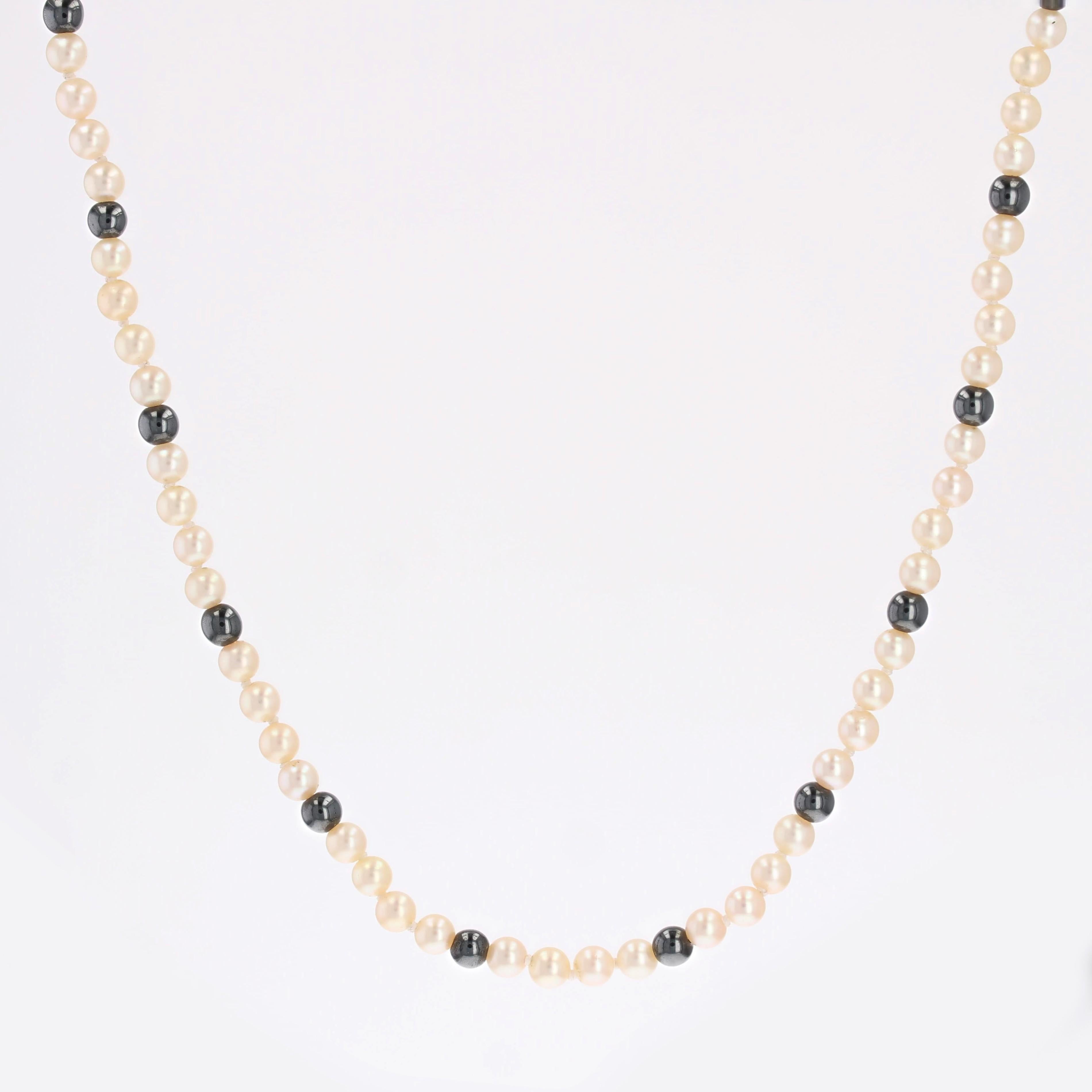 1960s 18 Karat Yellow Gold Clasp Cultured Pearl and Hematite Beads Necklace For Sale 8