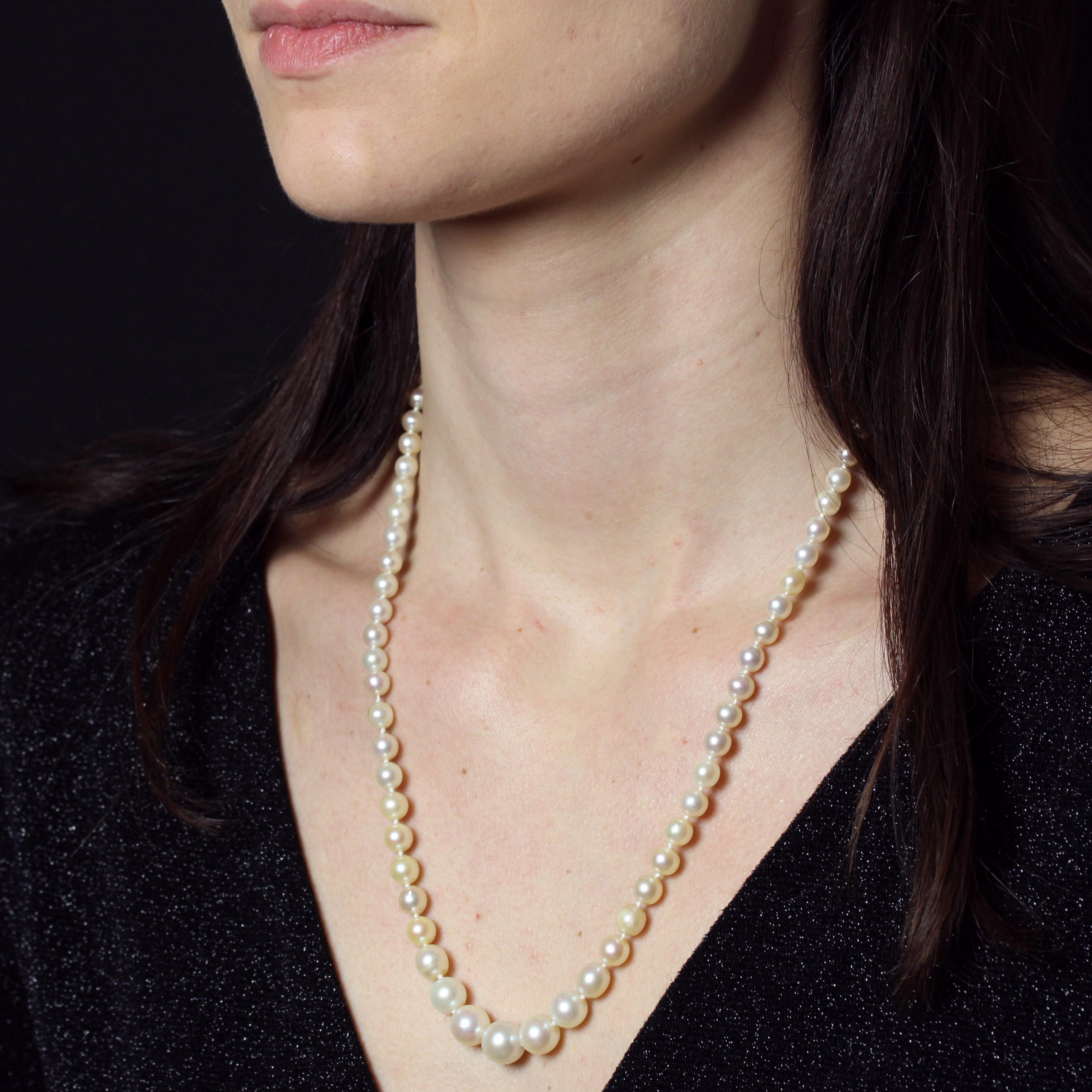 Collana di perle coltivate in oro giallo 18 carati del 1960 in vendita 2