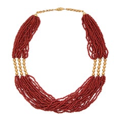 1960s 18 Karat Yellow Gold Coral Retro Necklace 1960s 18 Karat Yellow Gold Coral Retro Necklace