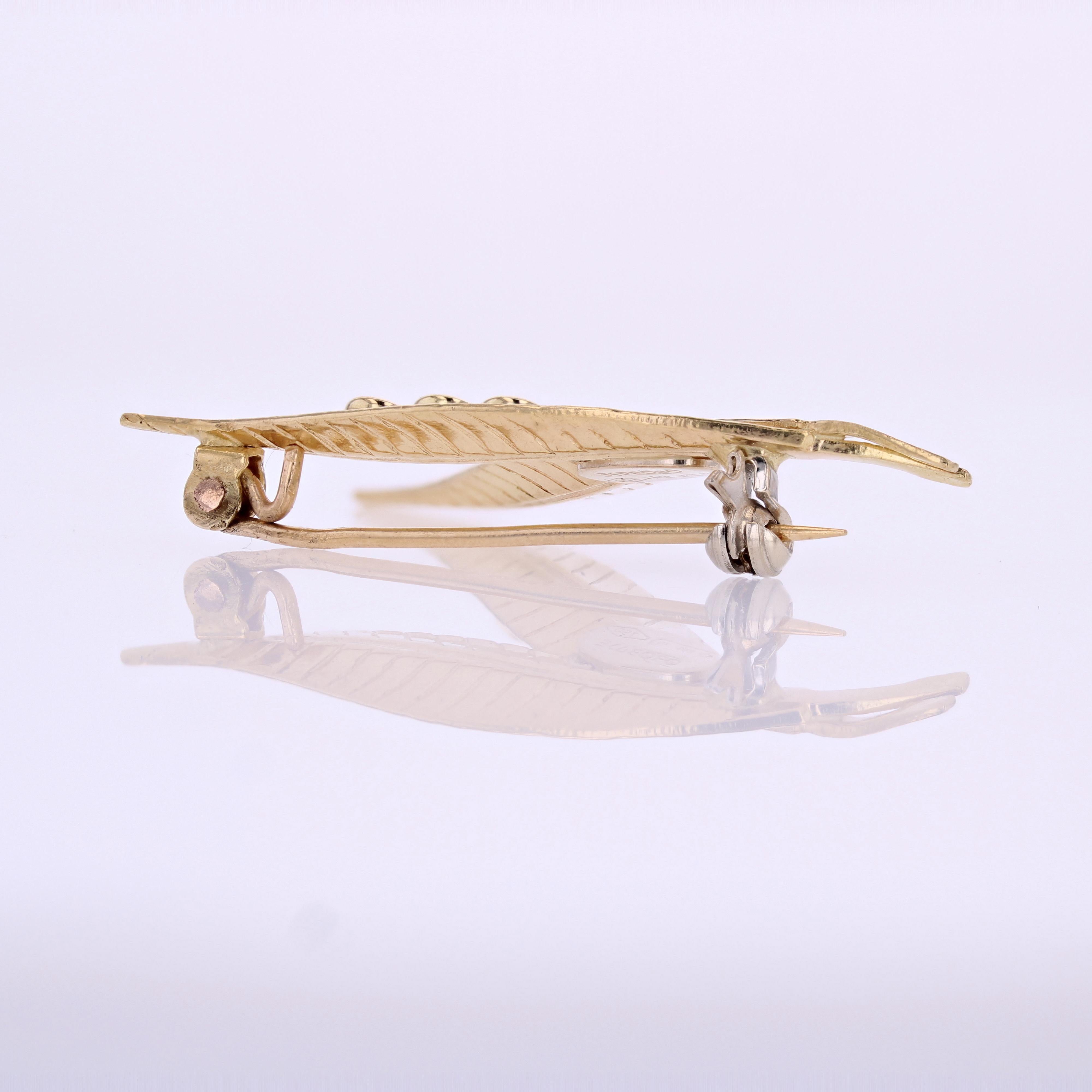 1960s 18 Karat Yellow Gold Double Leaf Brooch For Sale 6