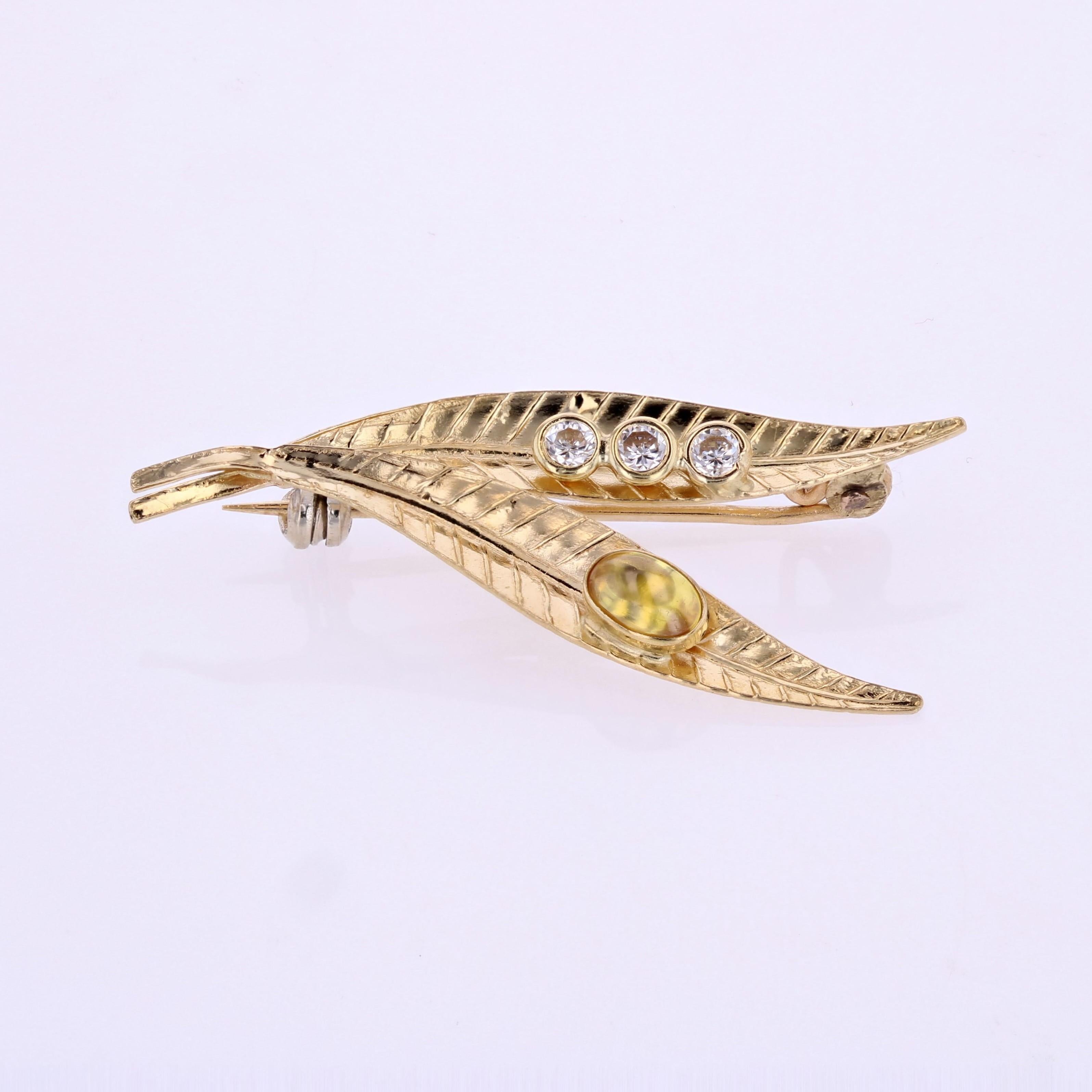 Women's 1960s 18 Karat Yellow Gold Double Leaf Brooch For Sale