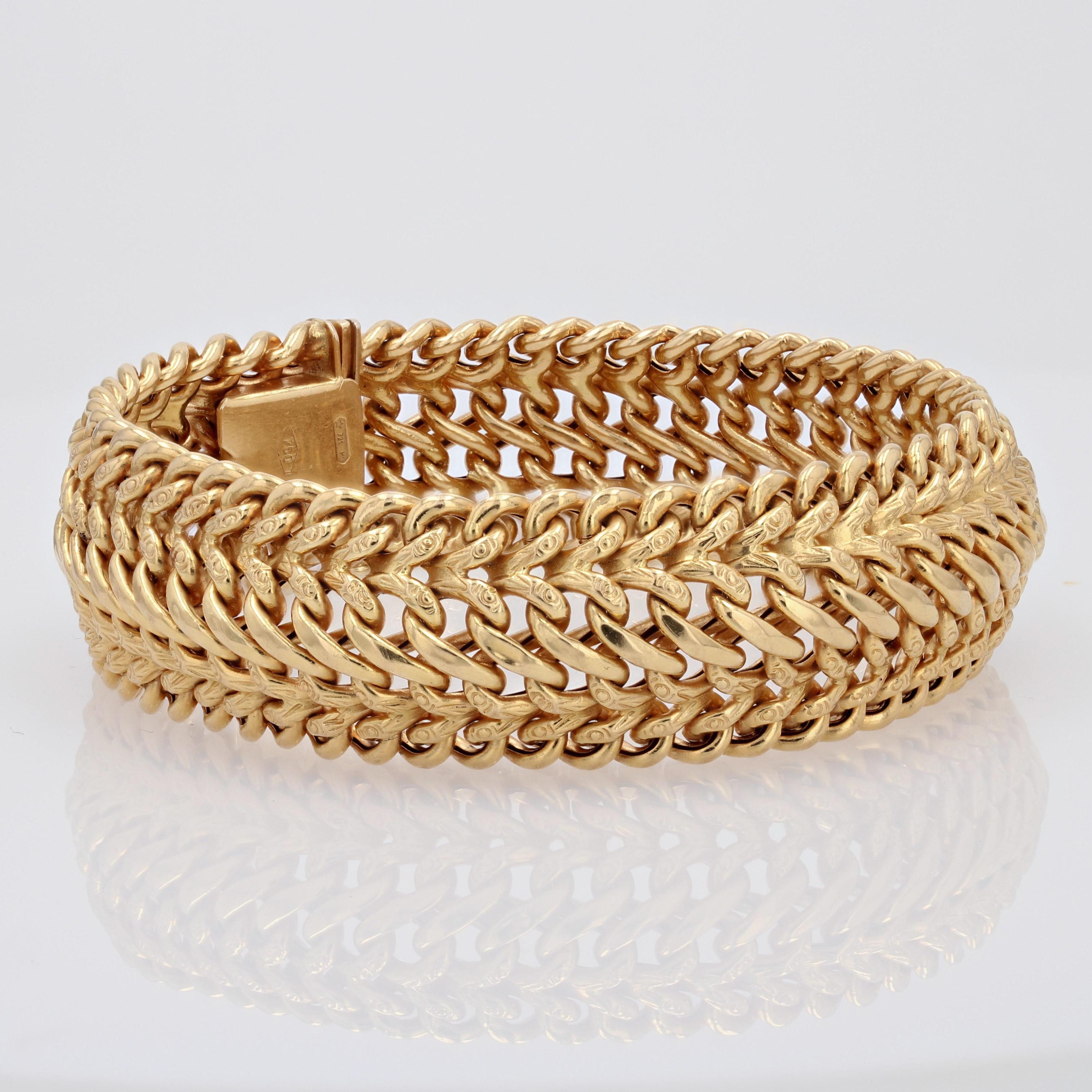 1960s 18 Karat Yellow Gold Flexible Retro Bracelet For Sale 1