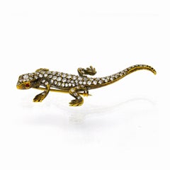 1960s 18 Karat Yellow Gold Gecko Brooch with Diamonds and Rubies