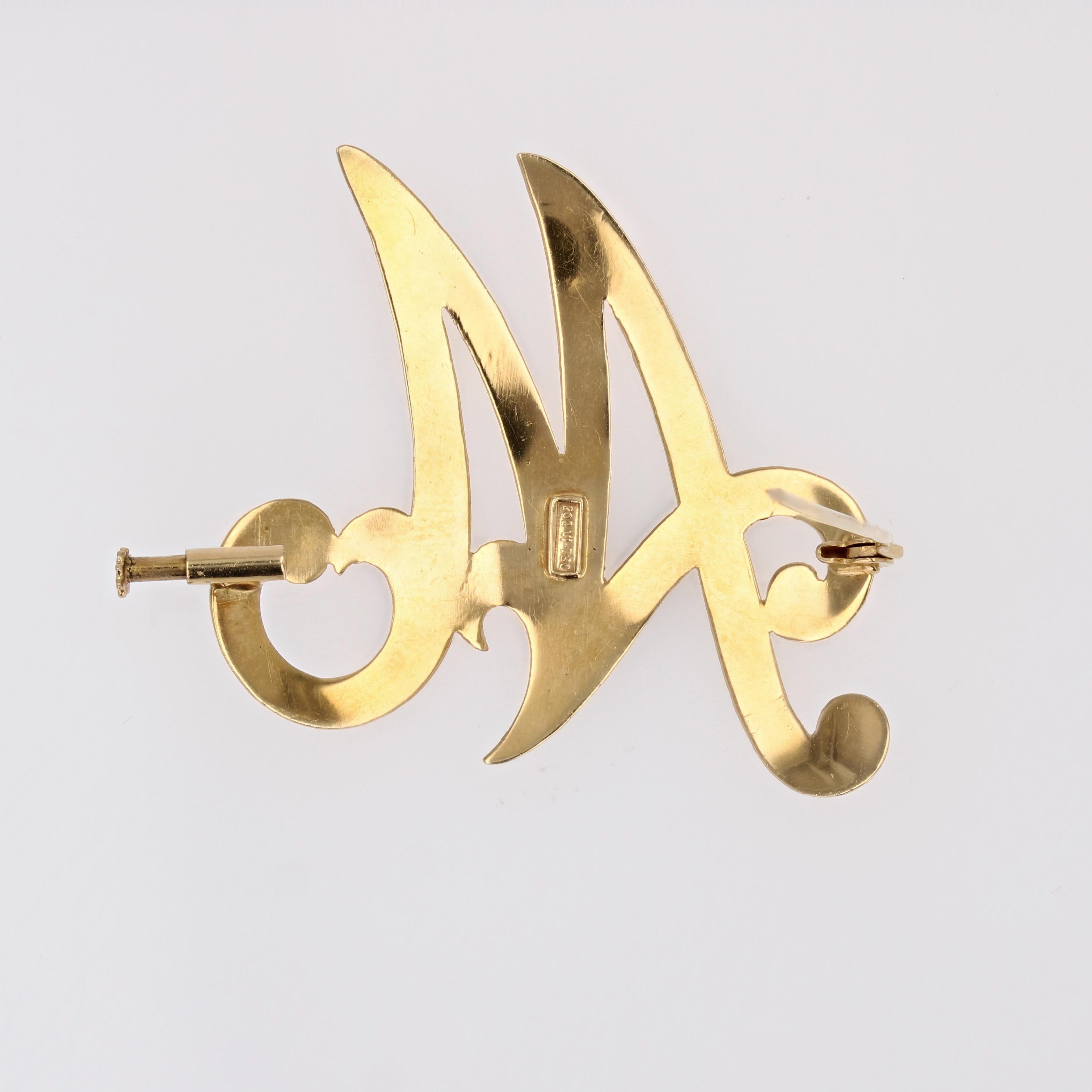 1960s 18 Karat Yellow Gold M Letter Brooch For Sale 6