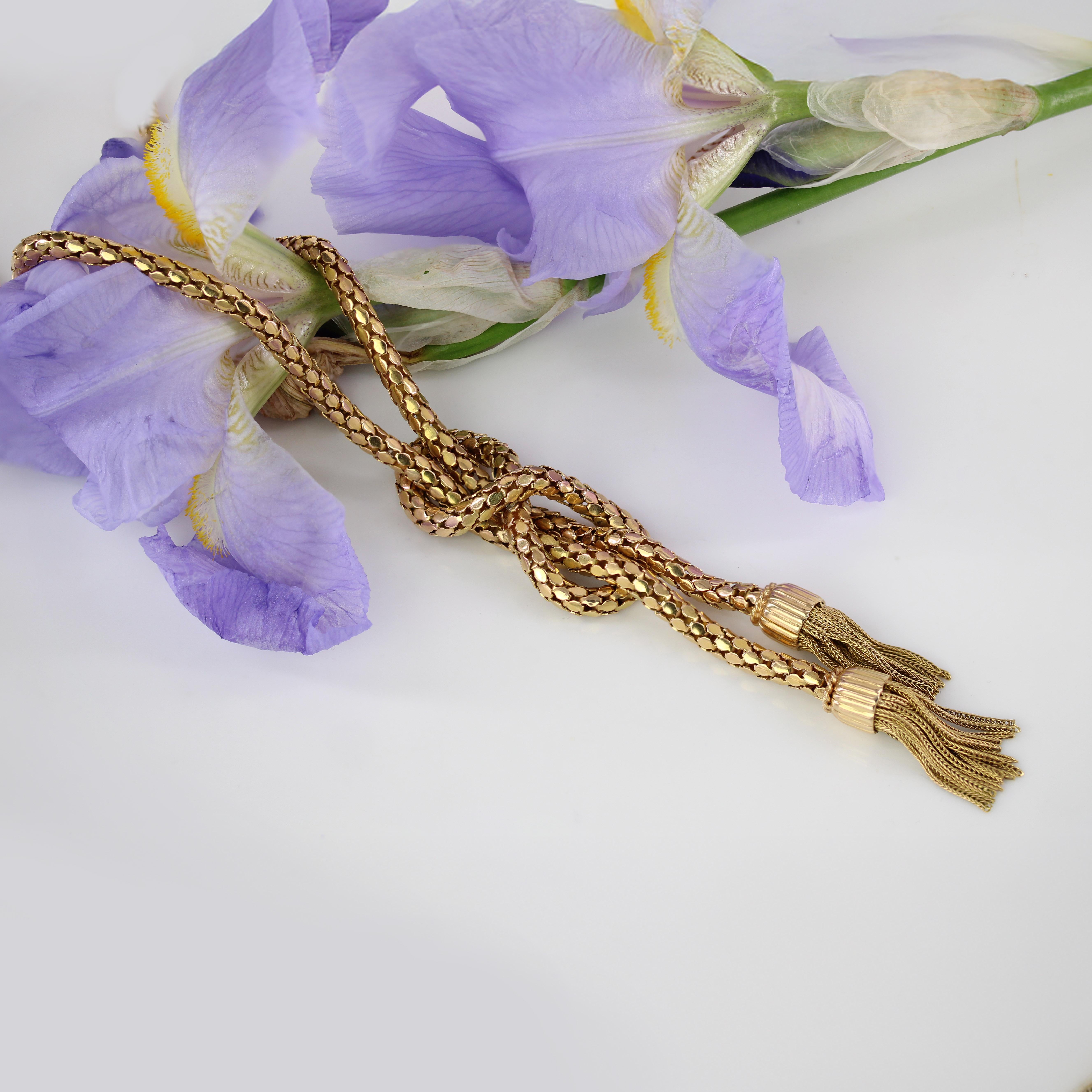 1960s 18 Karat Yellow Gold Orvet Mesh and Tassels Necklace For Sale 6