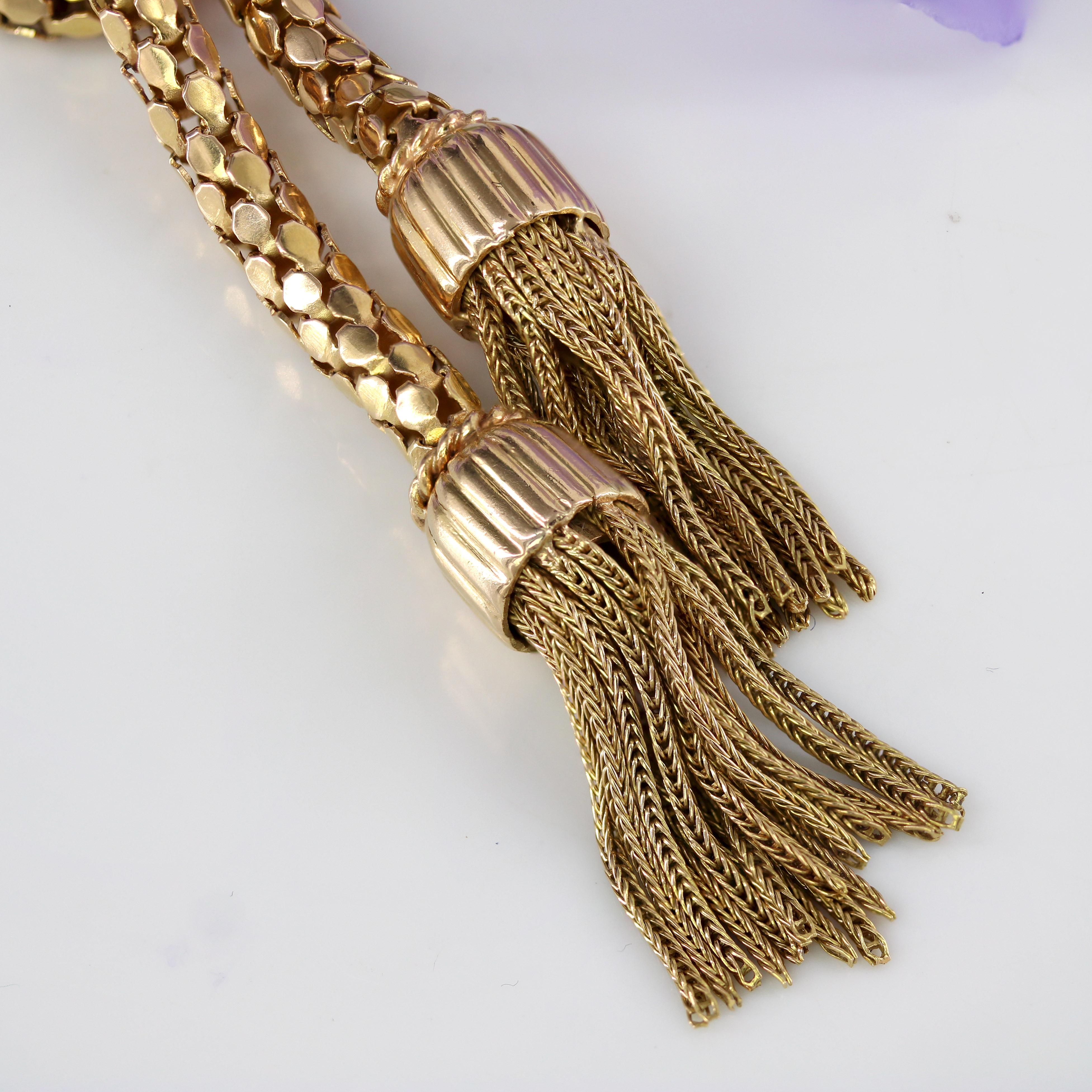1960s 18 Karat Yellow Gold Orvet Mesh and Tassels Necklace For Sale 7