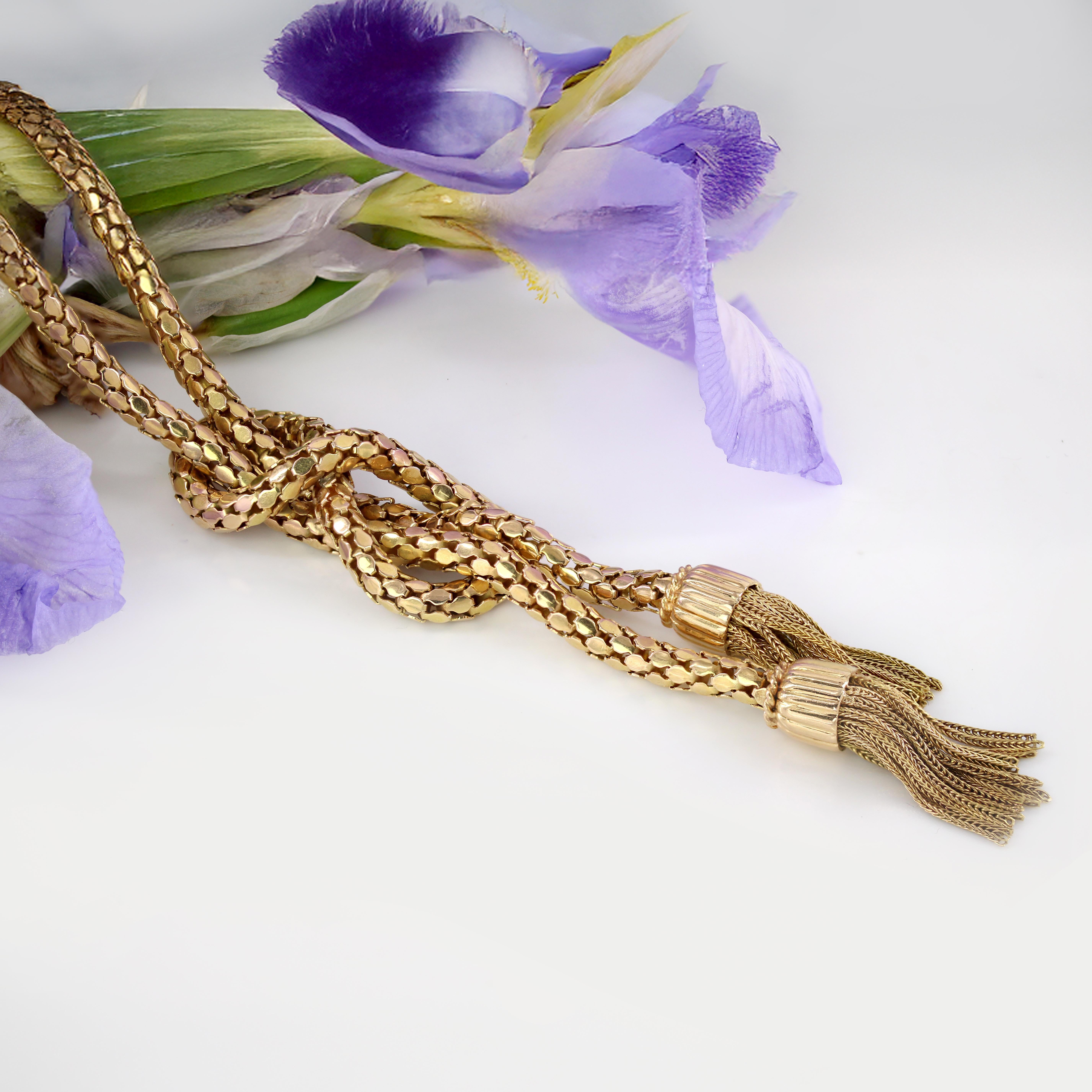 Retro 1960s 18 Karat Yellow Gold Orvet Mesh and Tassels Necklace For Sale