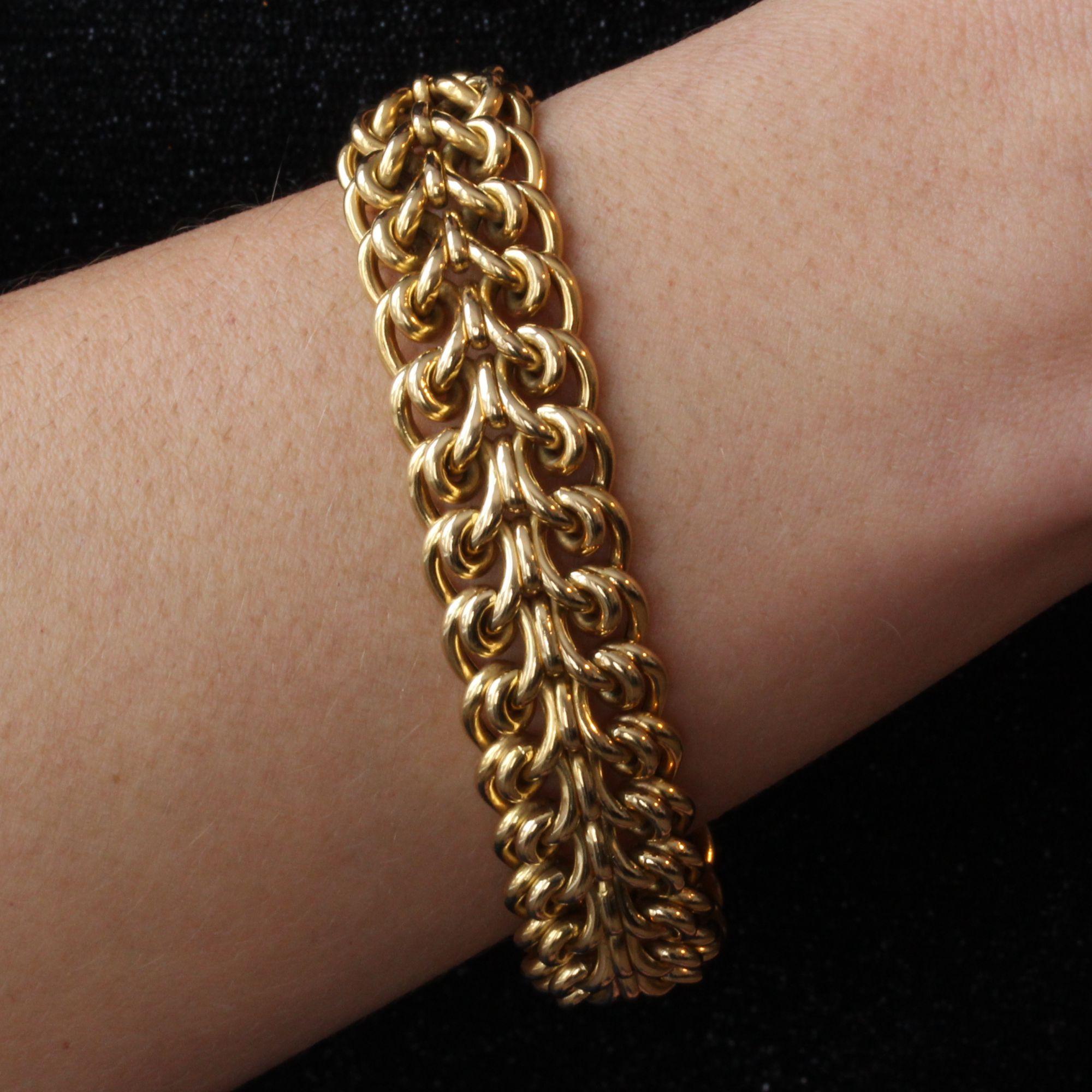 1960s 18 Karat Yellow Gold Retro Bracelet In Good Condition In Poitiers, FR