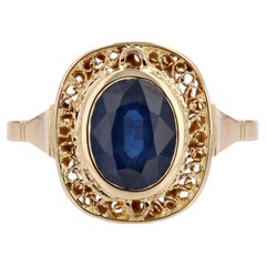 1960s 1.80 Carat Sapphire 18 Karat Yellow Gold Filigree Ring