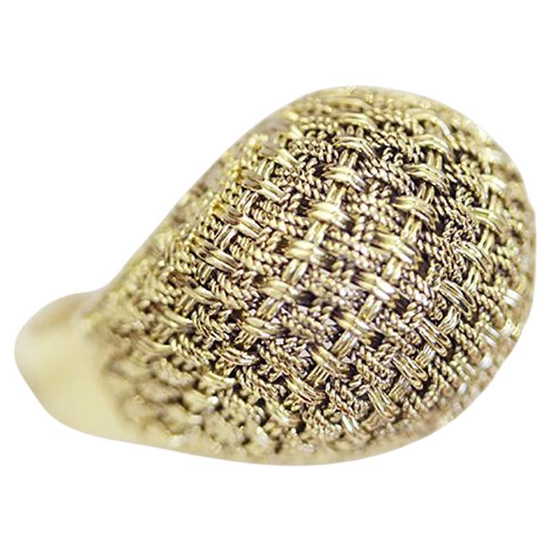 1960s 18ct Gold Mesh Dome Dress Ring Cocktail Ring For Sale