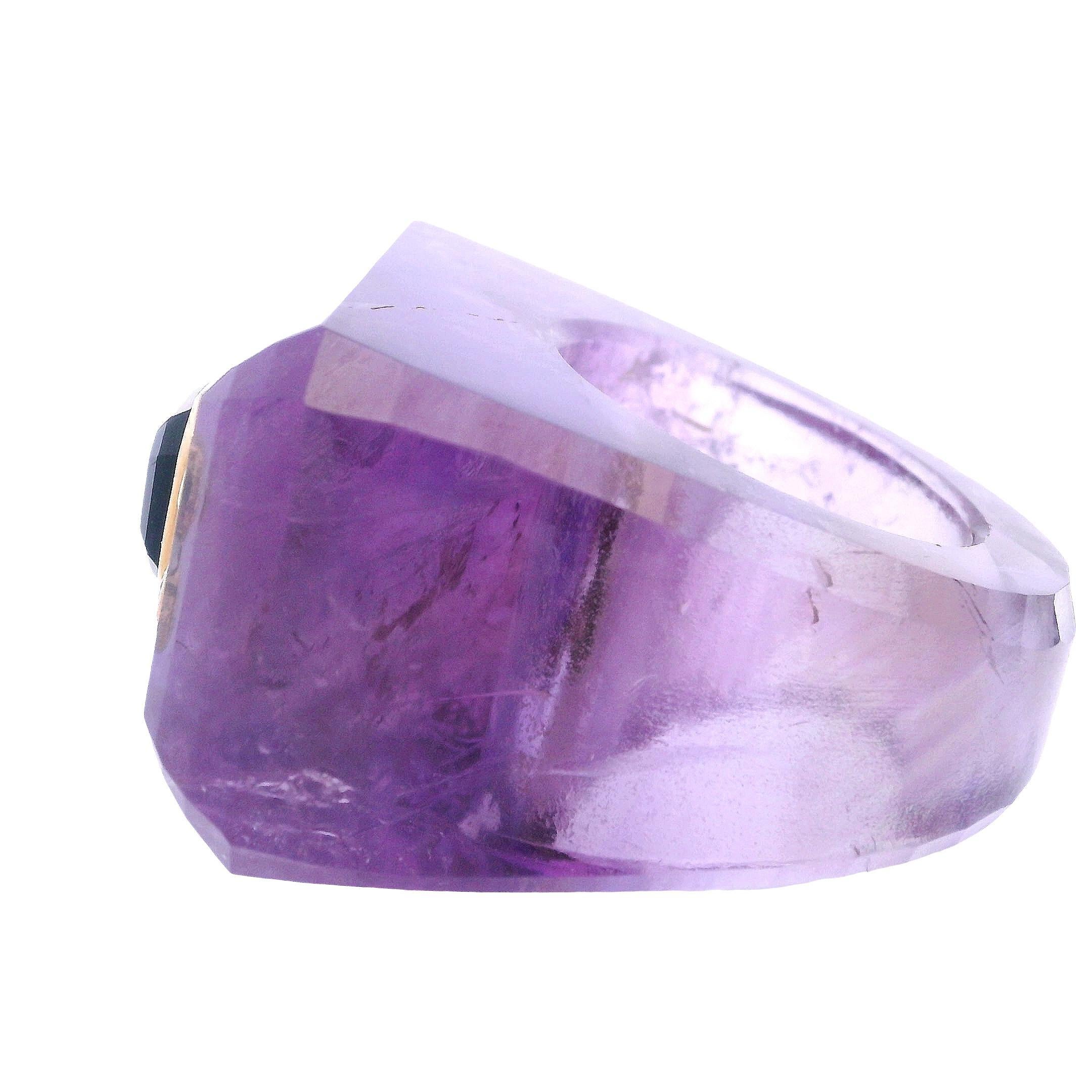 1960’s 18K Amethyst & Diamond Ring In Good Condition For Sale In Aventura, FL