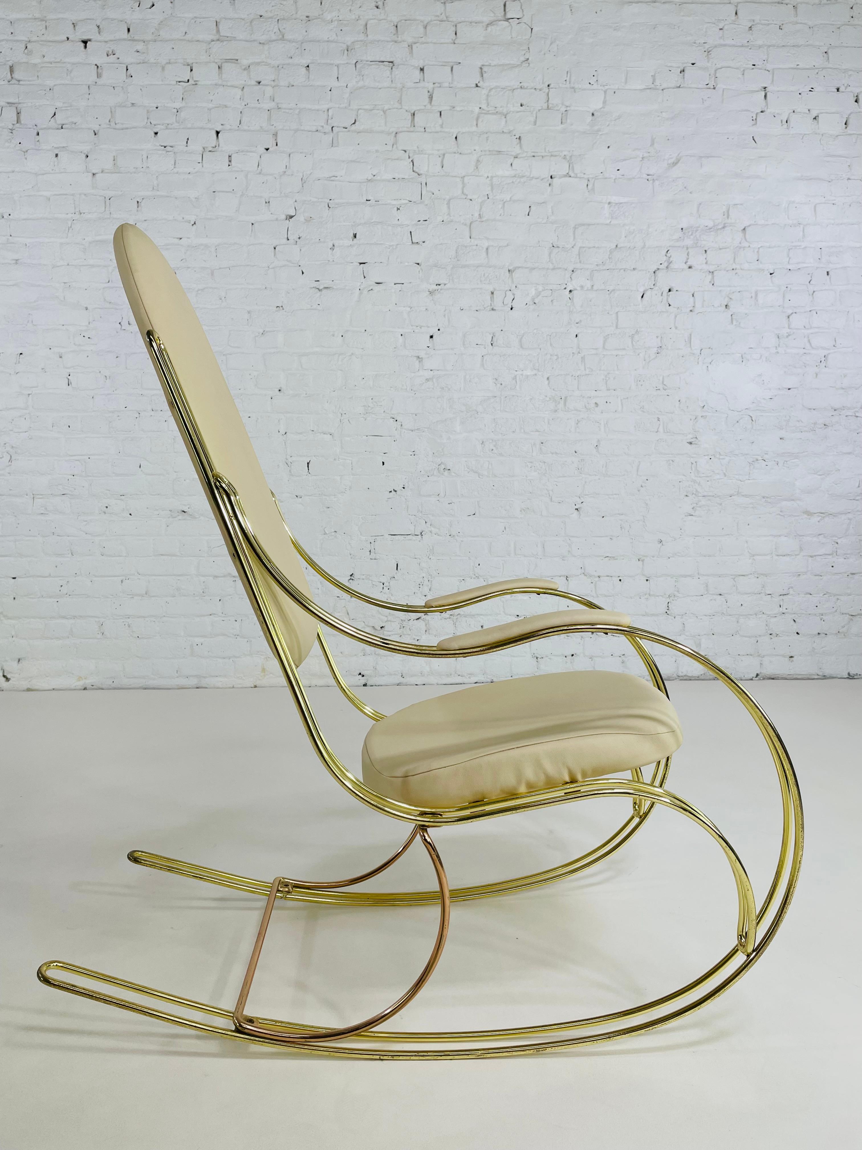 1960s-1970s Brass And Beige Faux Leather Rocking Chair For Sale 1