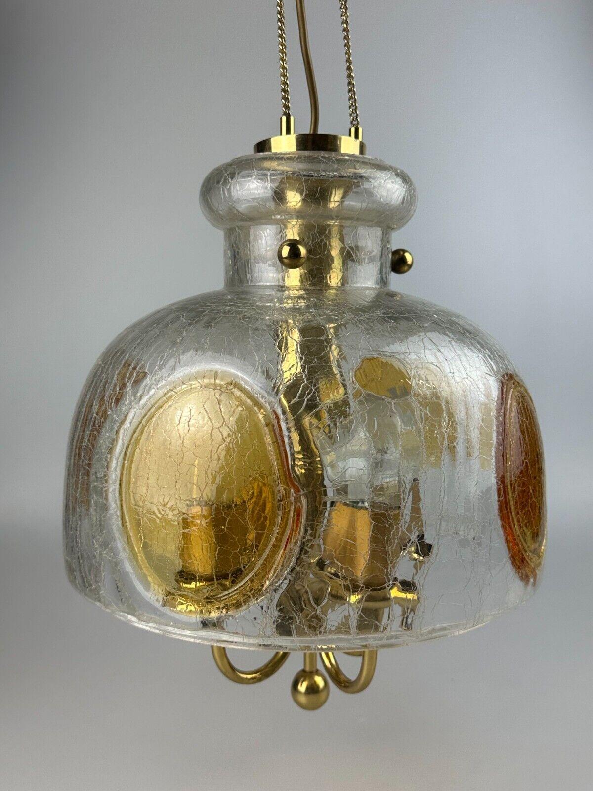 Plafonnier brutaliste des années 1960 et 1970 Lampe à suspension en laiton et verre de Murano en vente 8