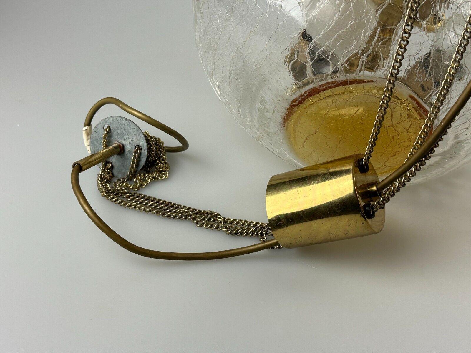 Plafonnier brutaliste des années 1960 et 1970 Lampe à suspension en laiton et verre de Murano en vente 12
