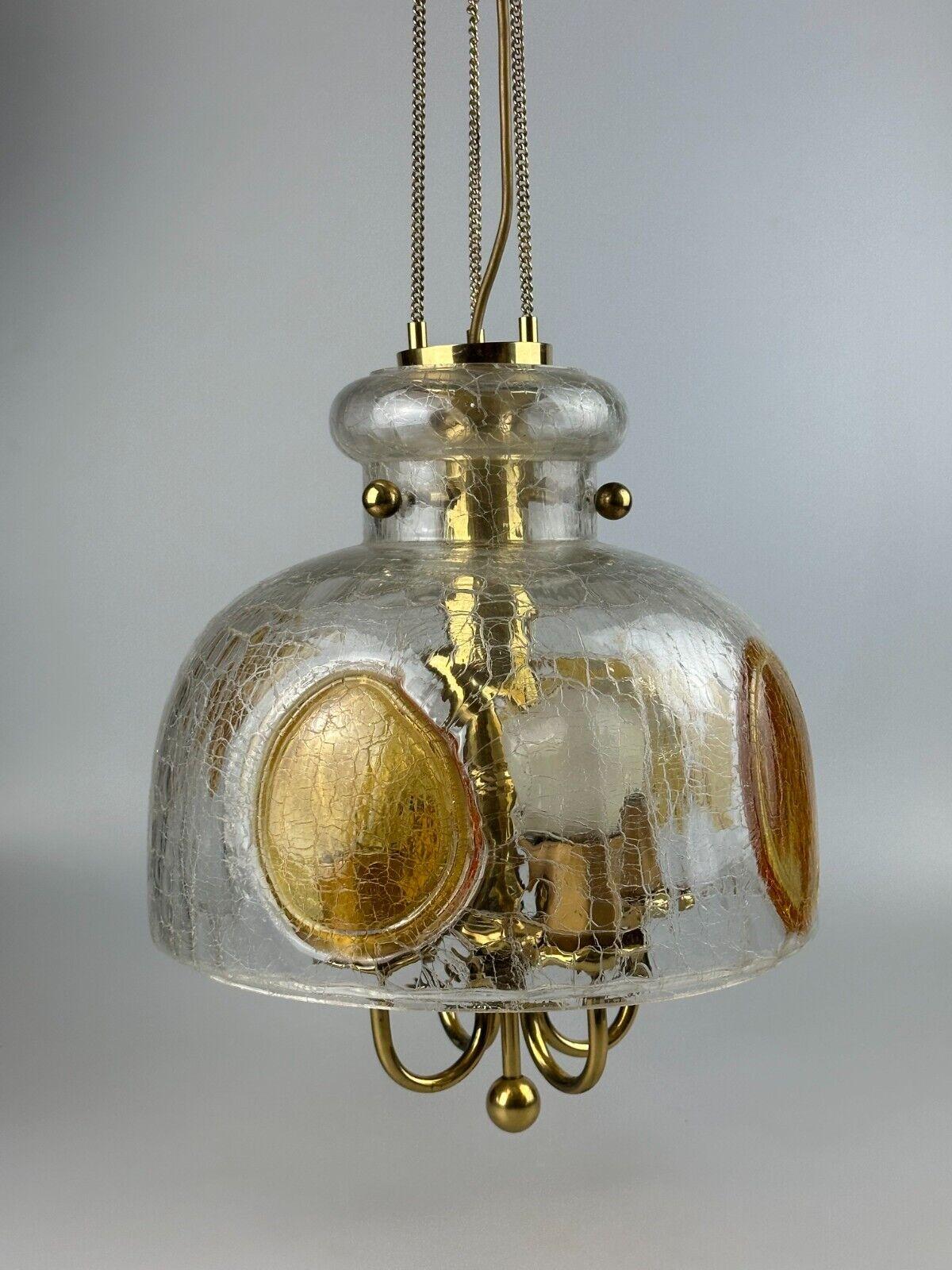 Plafonnier brutaliste des années 1960 et 1970 Lampe à suspension en laiton et verre de Murano en vente 1