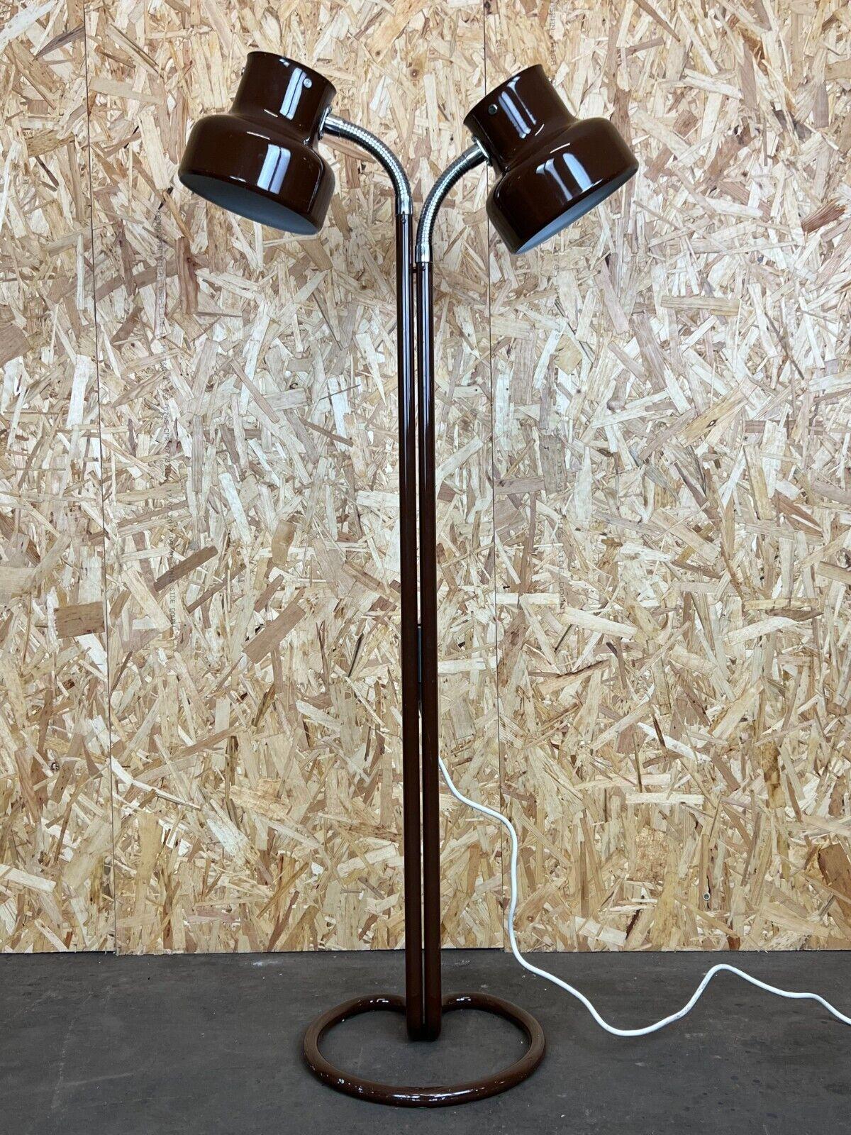 1960s 1970s Bumling floor lamp by Anders Pehrson for Ateljé Lyktan Metall

Object: floor lamp

Manufacturer: Atelje Lyktan

Condition: good

Age: around 1960-1970

Dimensions:

Width = 58cm
Depth = 31.5cm
Height = 127.5cm

Other