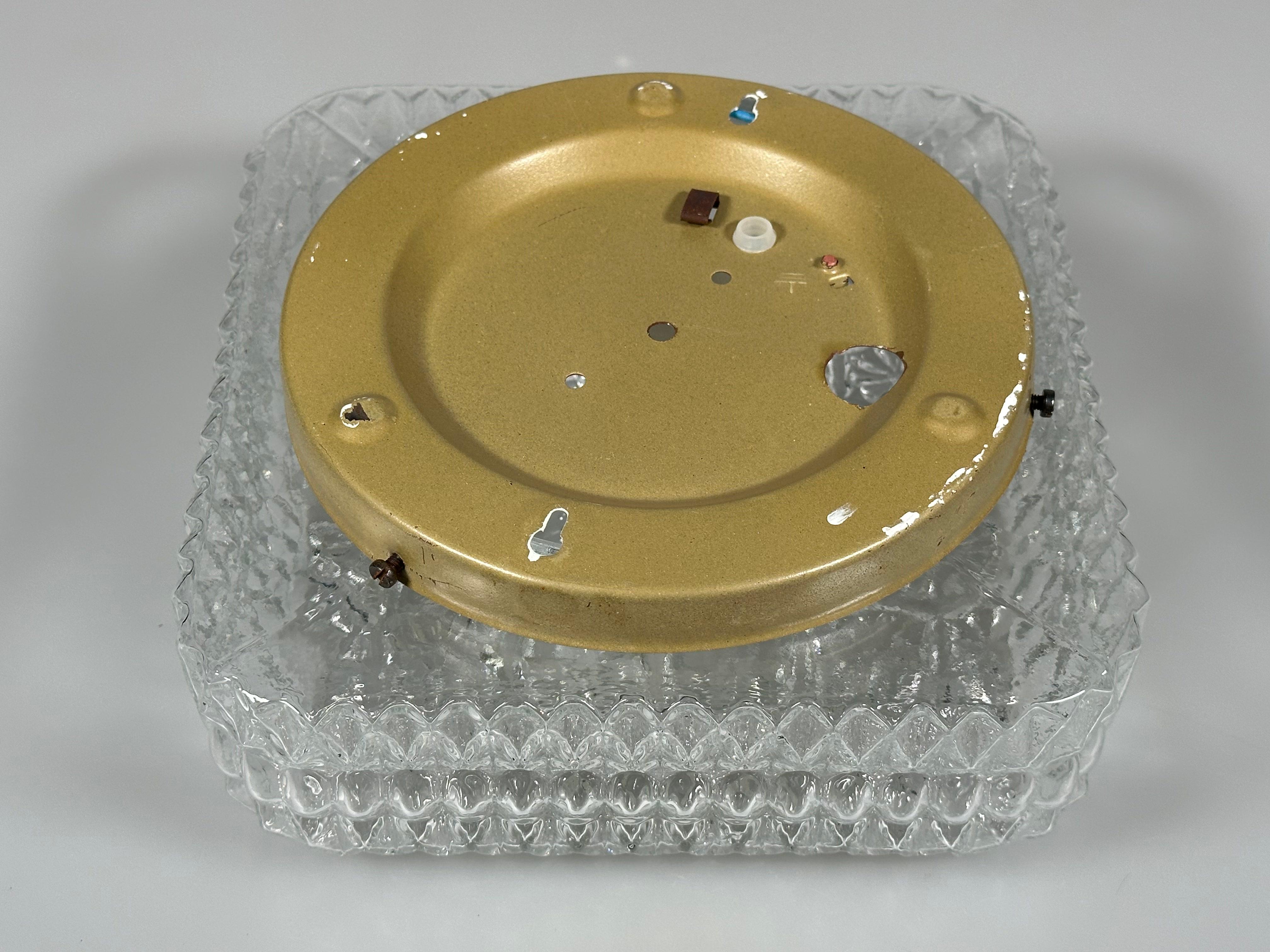 Lampada da soffitto degli anni '60 e '70 in vetro e metallo, Design A Space Ane in vendita 6