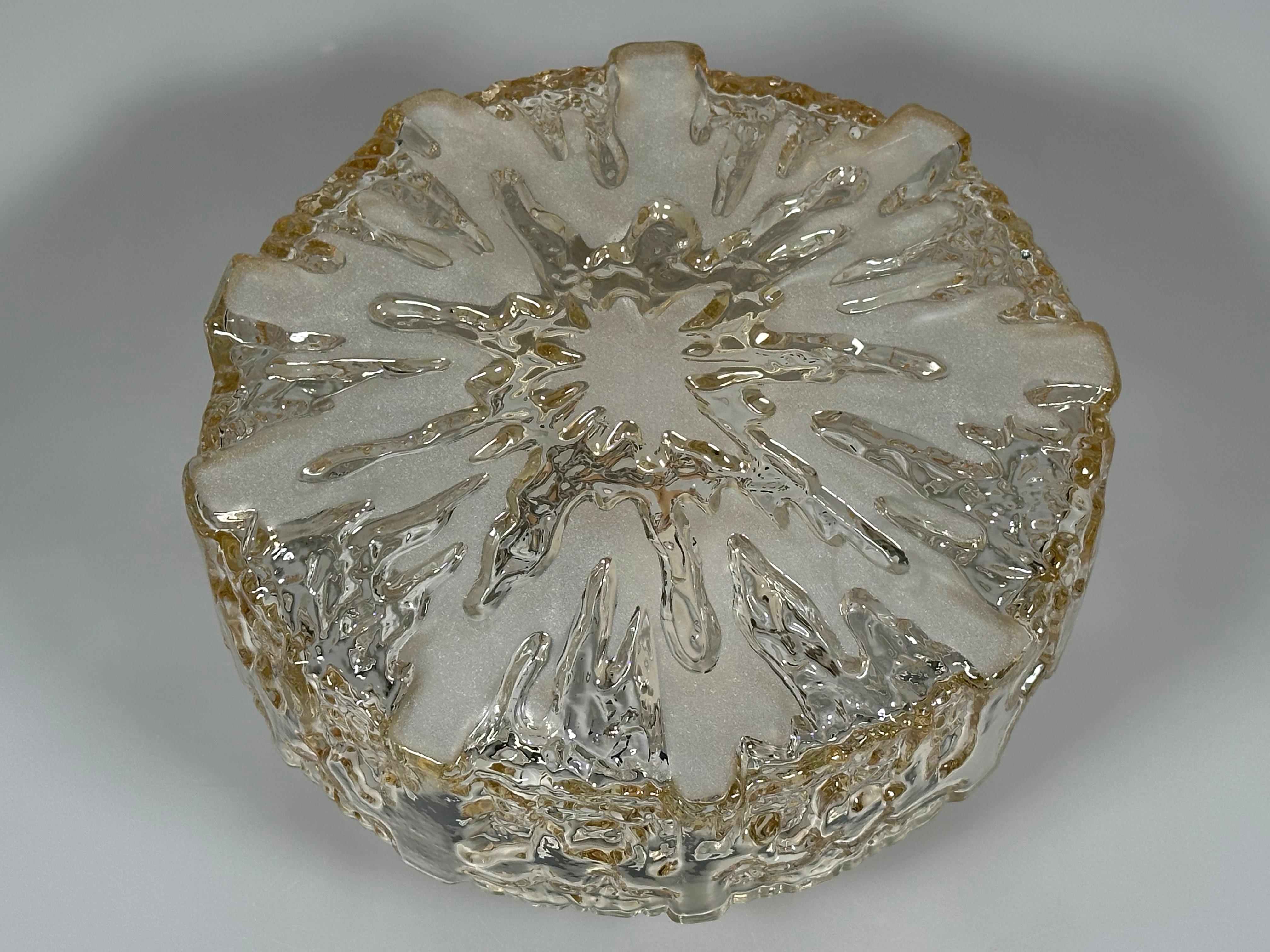 1960s 1970s Ceiling Lamp Flush Mount in Glass & Metal Space Age Design In Good Condition For Sale In Neuenkirchen, NI