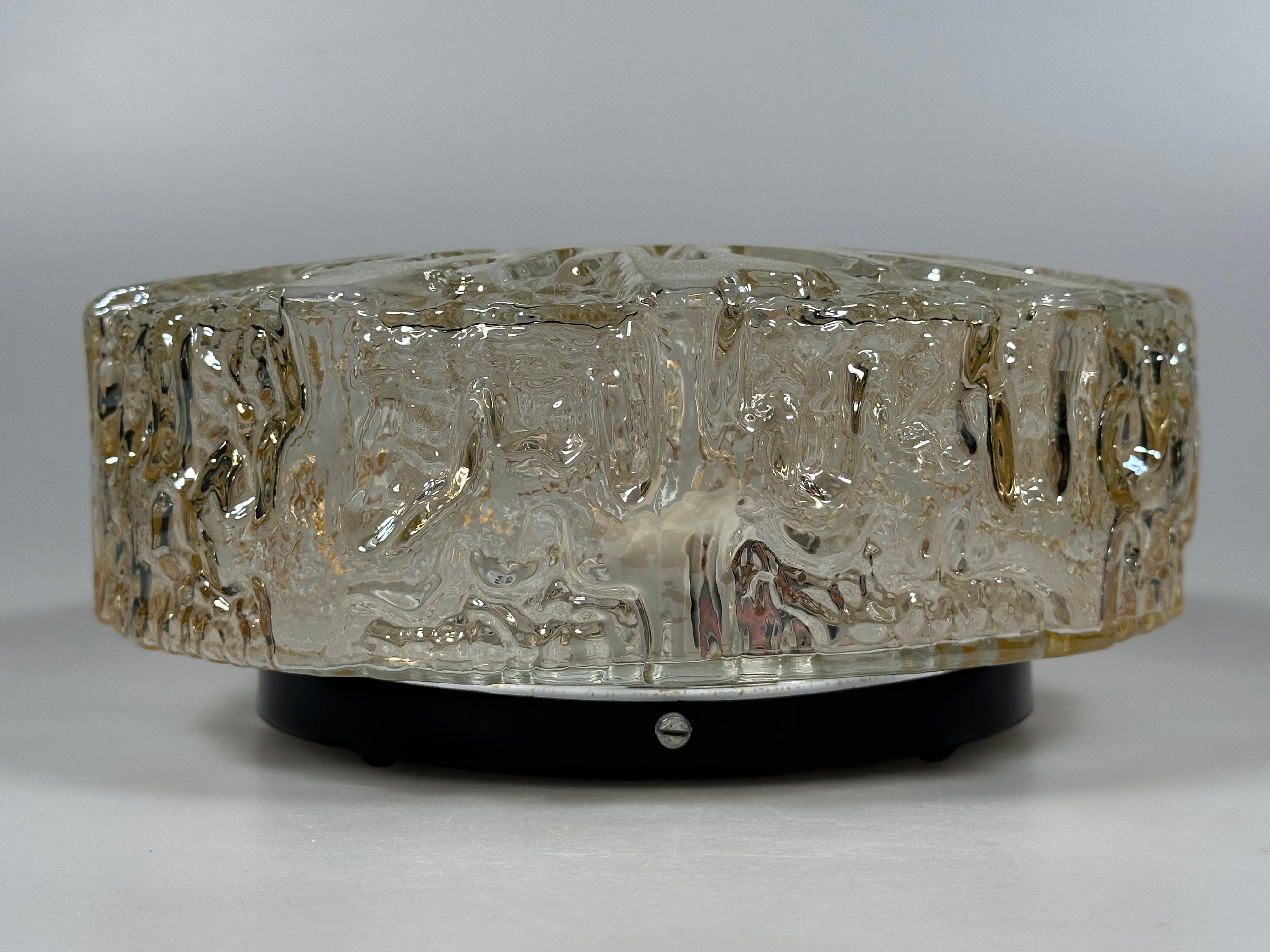 1960s 1970s Ceiling Lamp Flush Mount in Glass & Metal Space Age Design For Sale 1