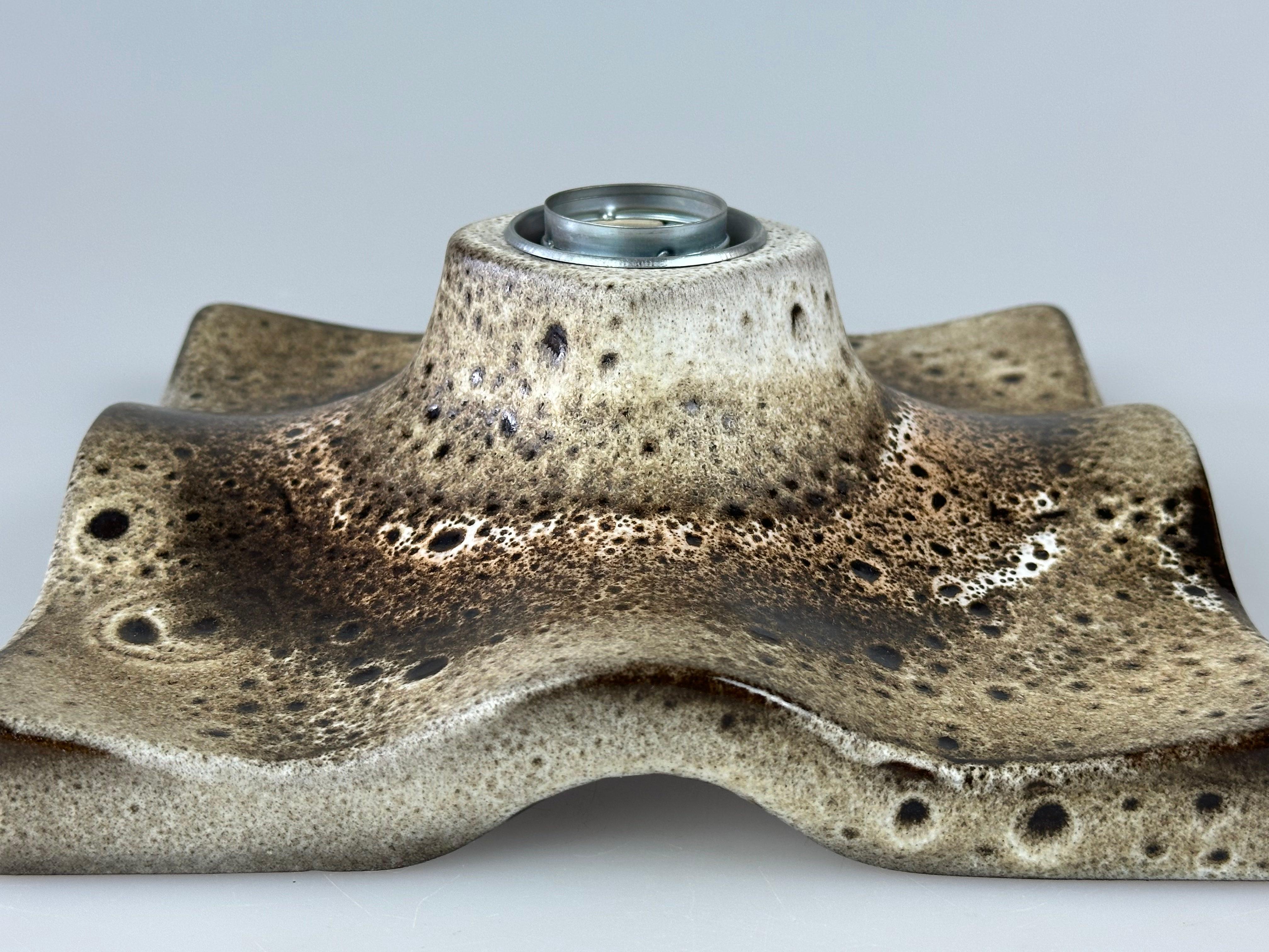 1960s/1970s Ceramic Wall Lamp, Mid-Century Wall Sconce, Space Age Design en vente 3